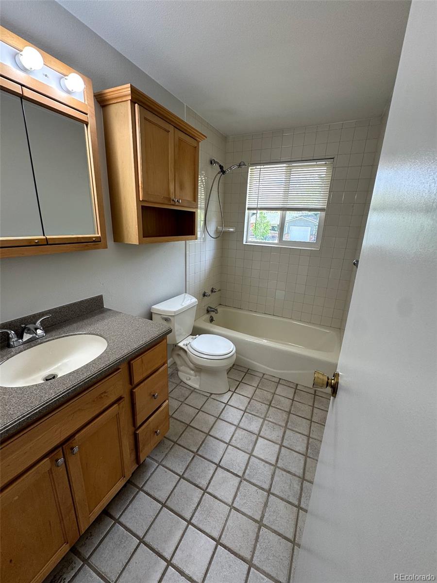 MLS Image #21 for 2991 s whiting way,denver, Colorado
