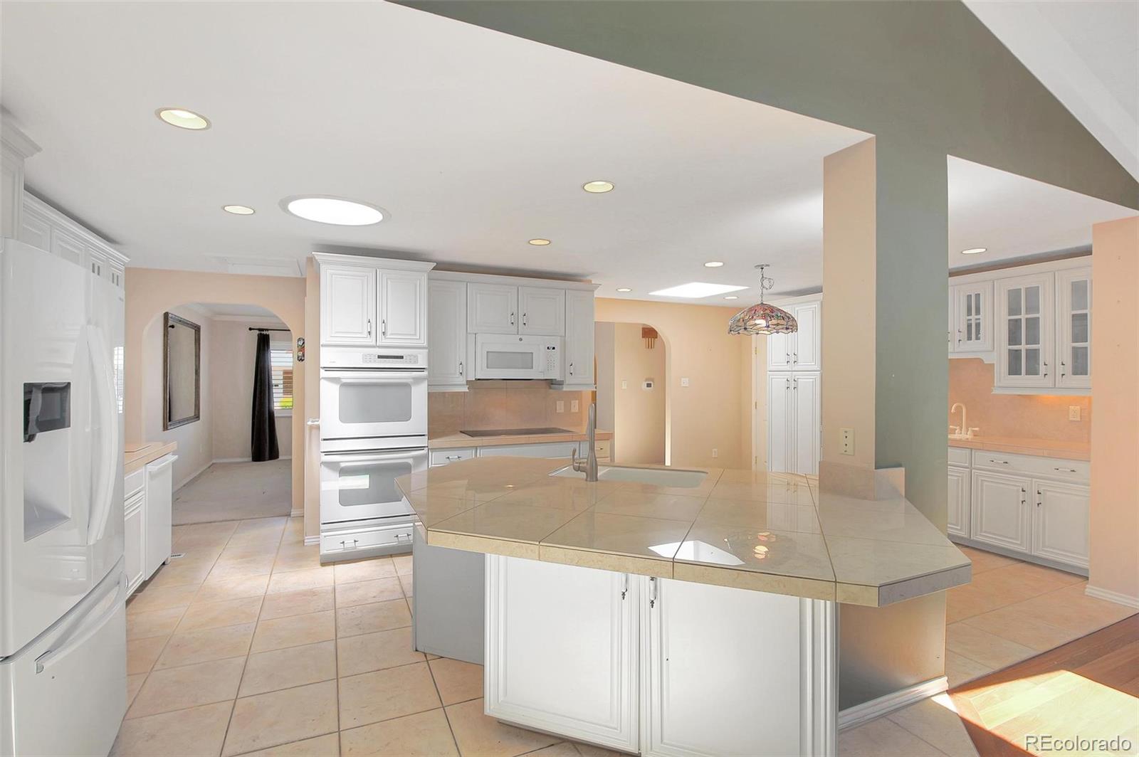 MLS Image #6 for 6684 e bates avenue,denver, Colorado