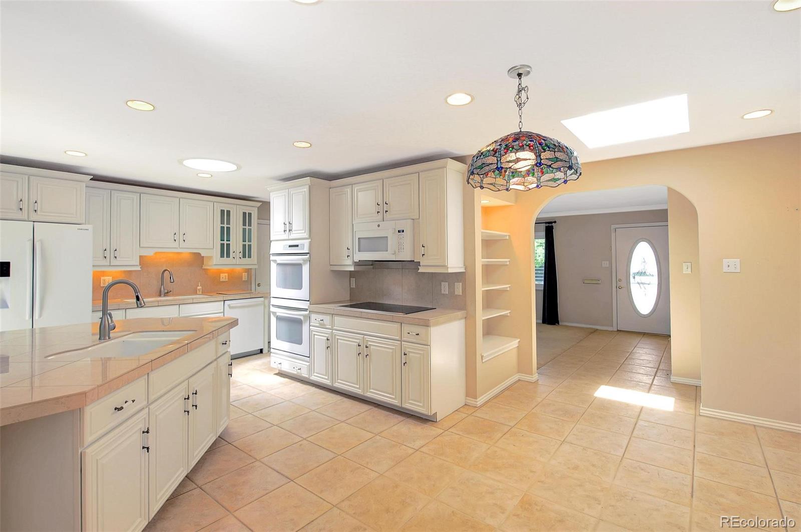 MLS Image #7 for 6684 e bates avenue,denver, Colorado