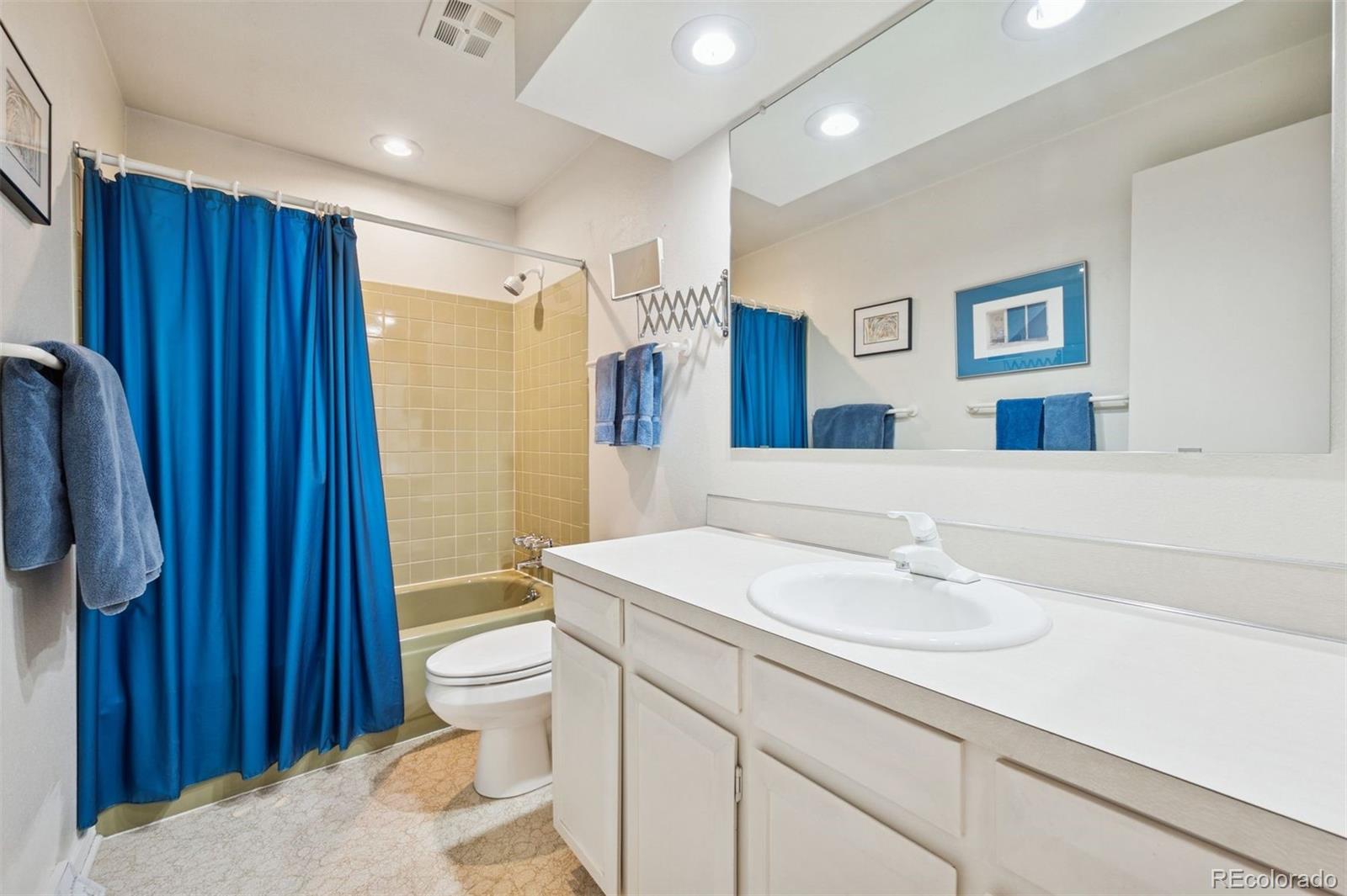 MLS Image #23 for 3832 s quebec street,denver, Colorado