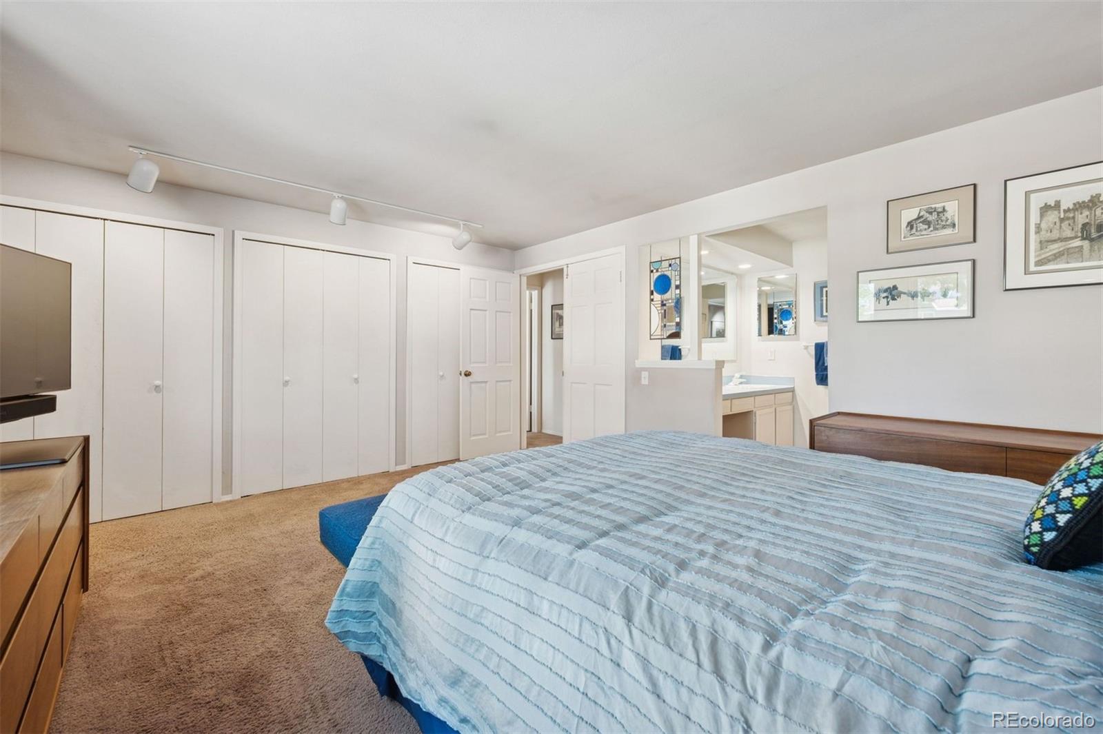 MLS Image #32 for 3832 s quebec street,denver, Colorado