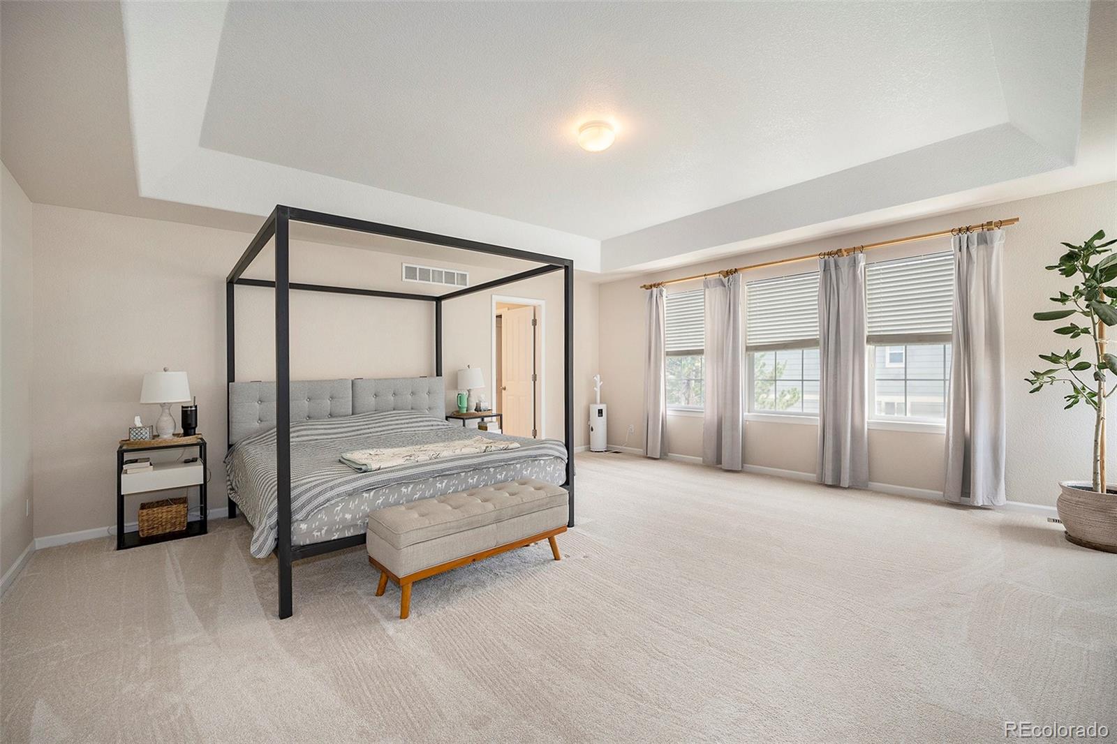 MLS Image #13 for 6092 s ouray street,aurora, Colorado
