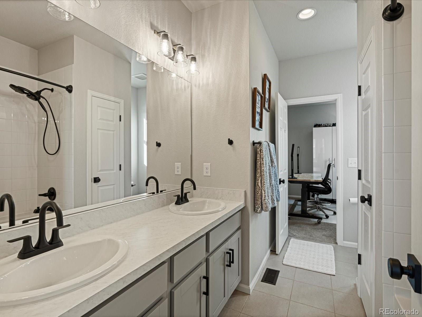 MLS Image #12 for 27110 e fremont place,aurora, Colorado