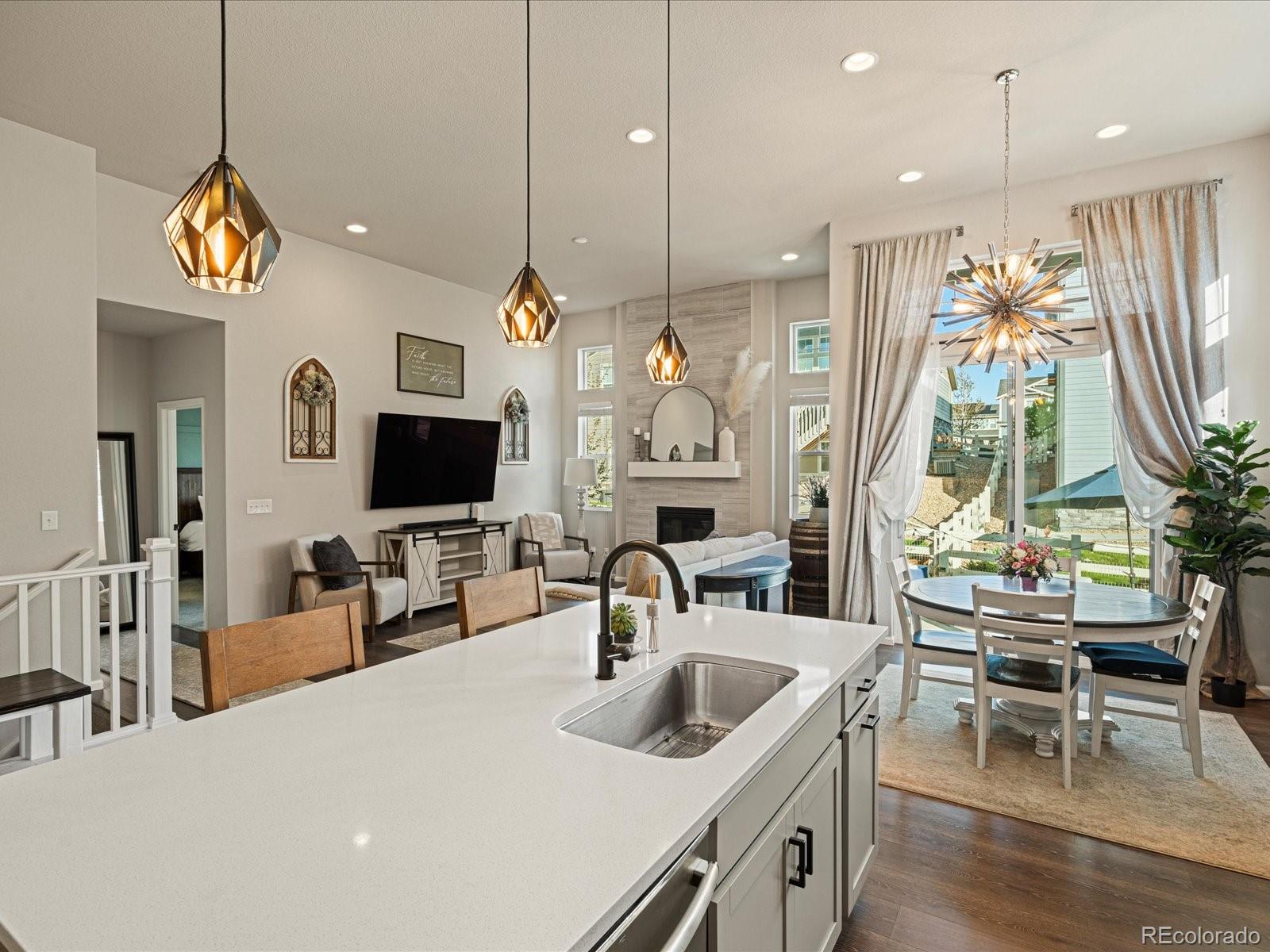 MLS Image #3 for 27110 e fremont place,aurora, Colorado