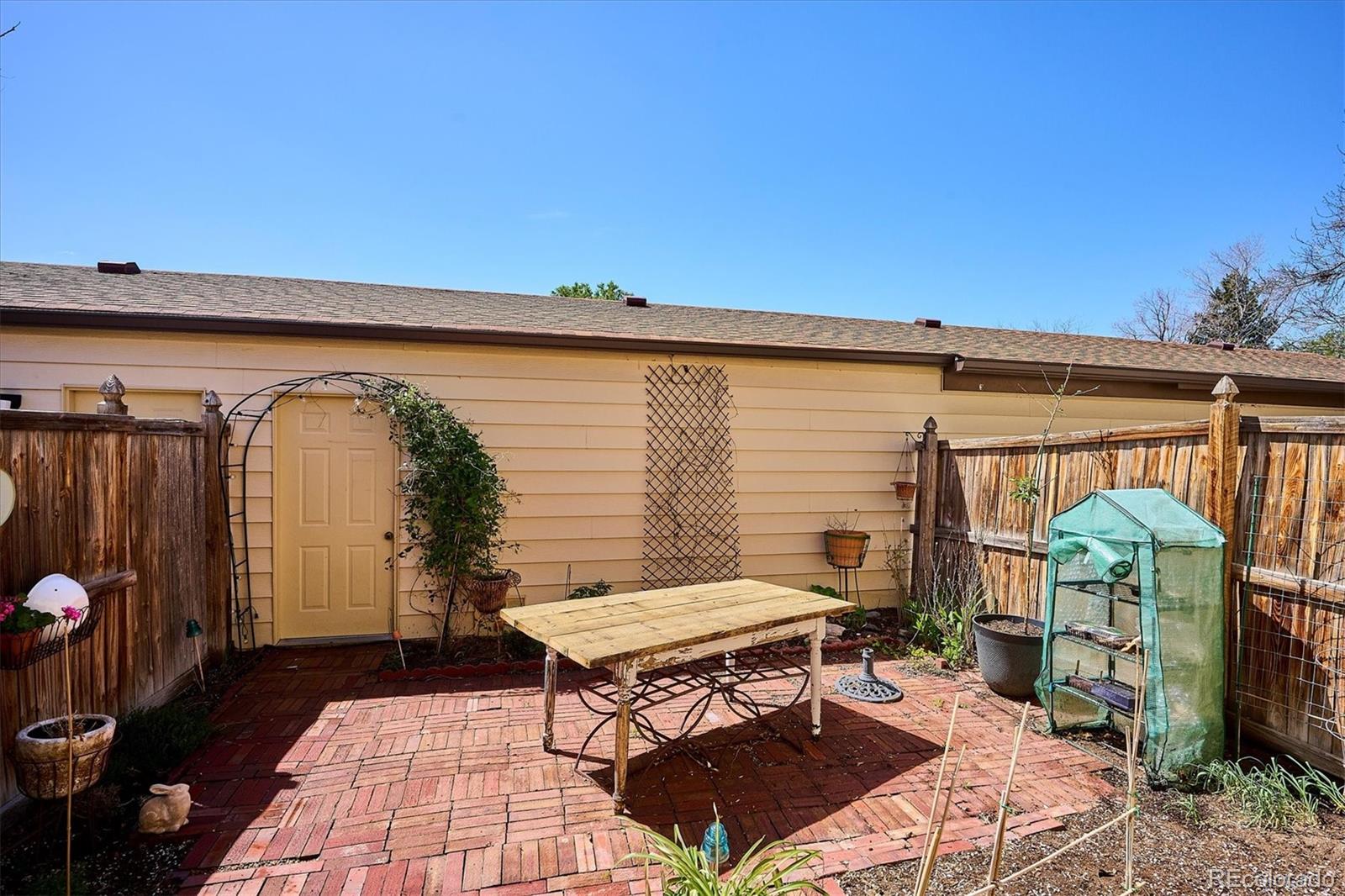 MLS Image #11 for 16046 e ithaca place,aurora, Colorado