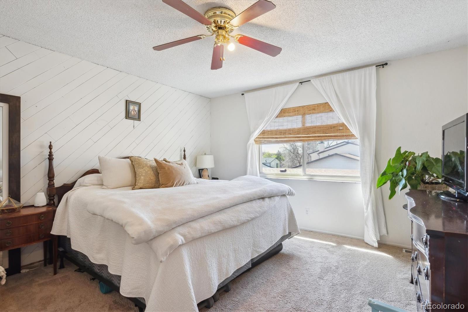 MLS Image #13 for 16046 e ithaca place,aurora, Colorado