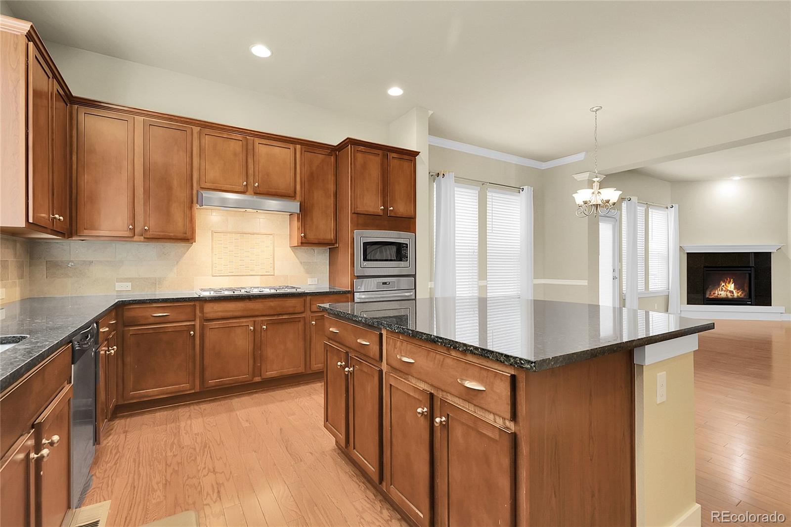 MLS Image #11 for 368  dallas street,denver, Colorado