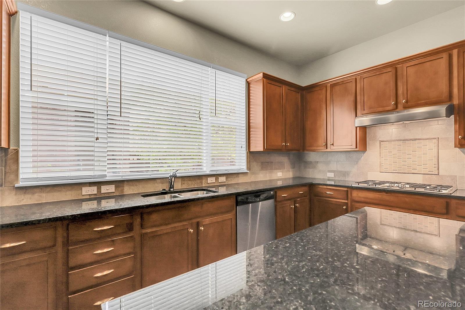 MLS Image #12 for 368  dallas street,denver, Colorado