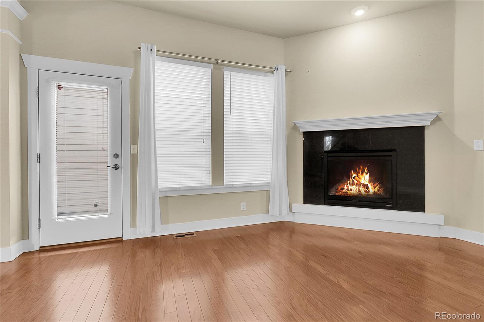 MLS Image #15 for 368  dallas street,denver, Colorado