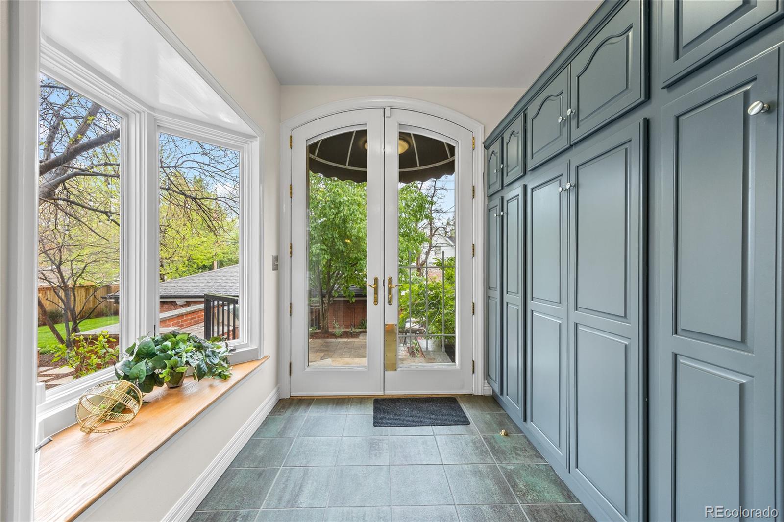 MLS Image #12 for 963 n lafayette street,denver, Colorado