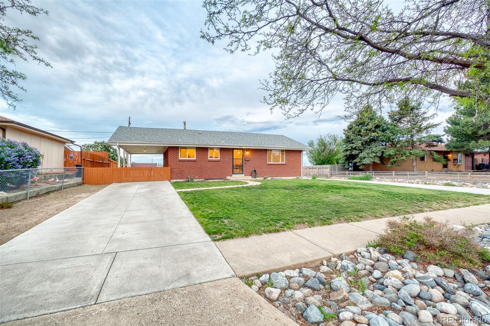 MLS Image #2 for 9100  yucca way,thornton, Colorado