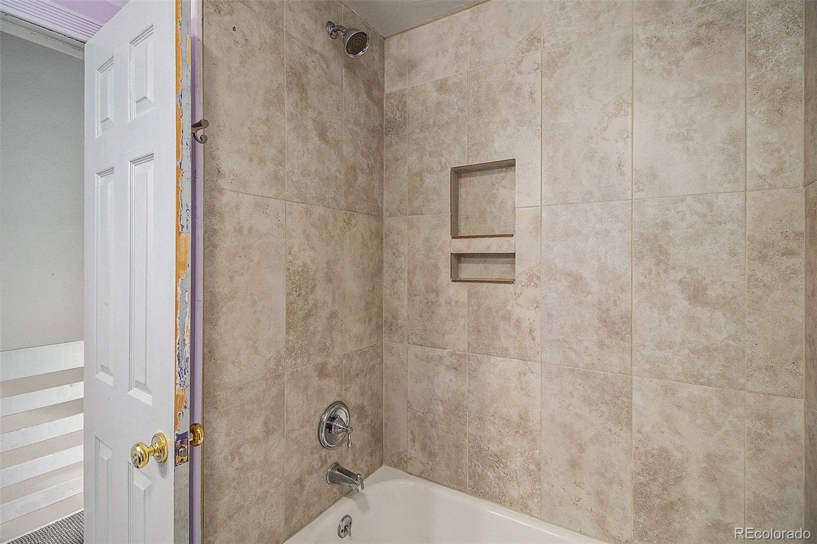 MLS Image #12 for 718  julian circle,lafayette, Colorado