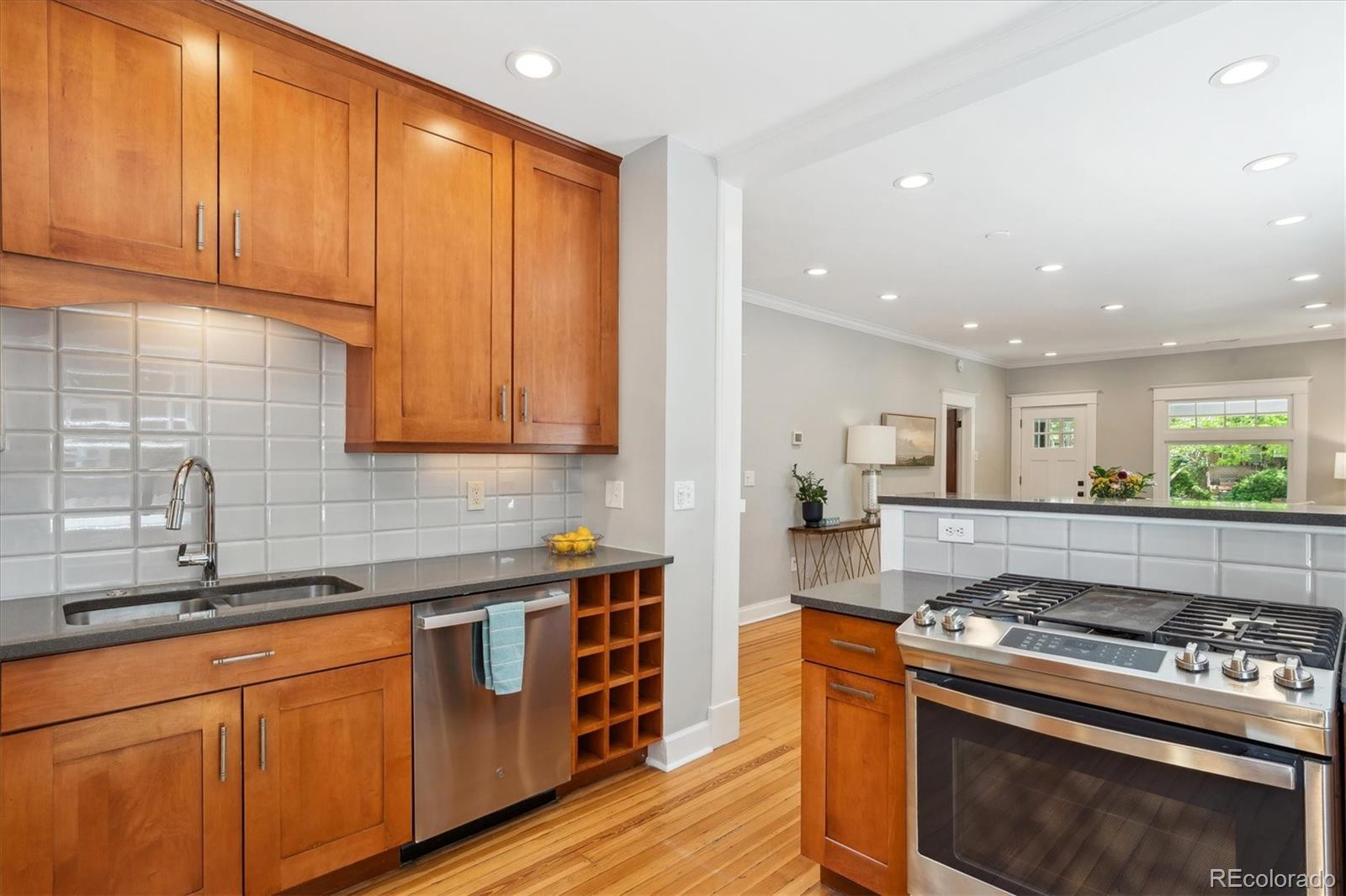 MLS Image #14 for 2683  bellaire street,denver, Colorado