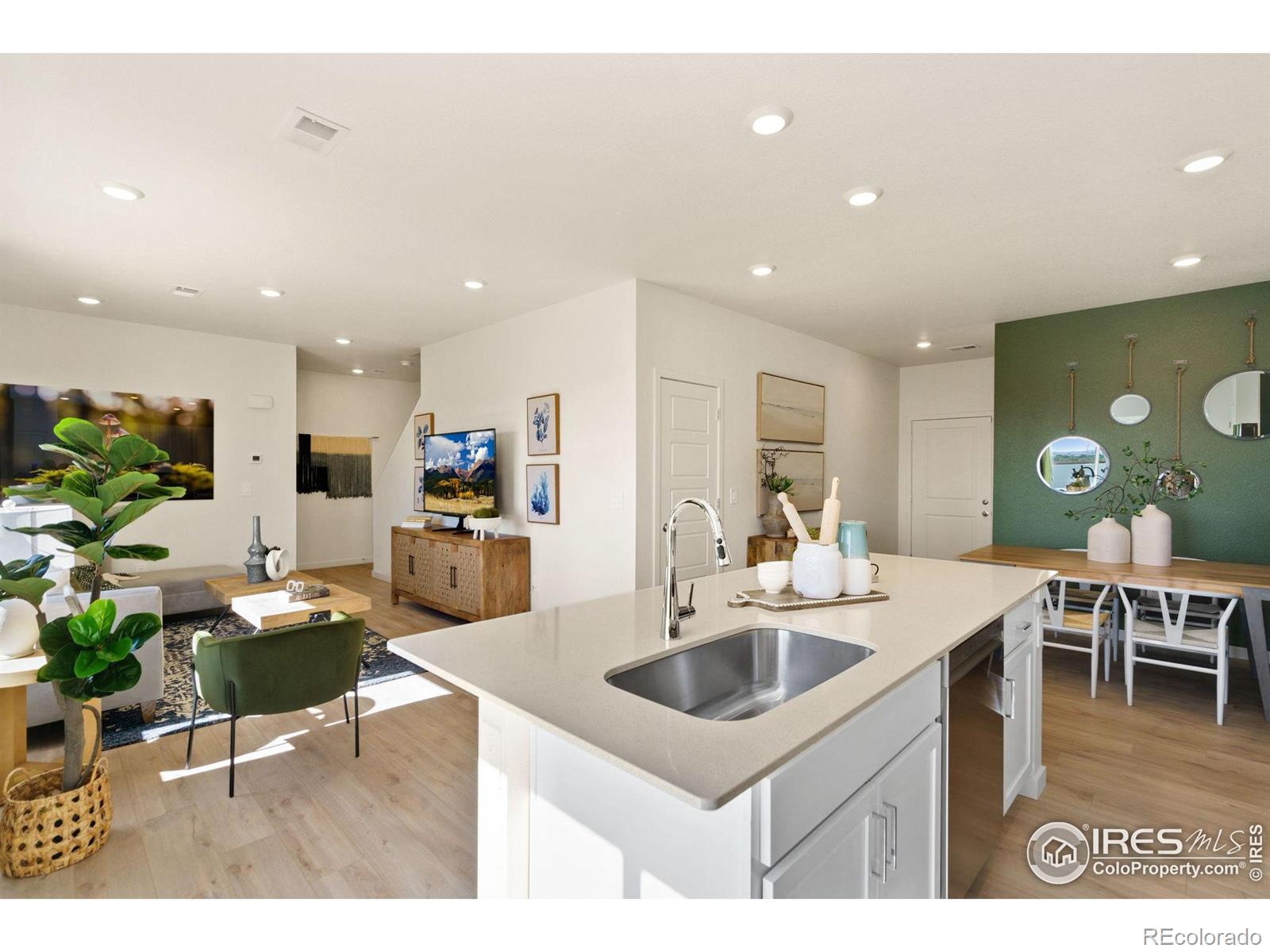 MLS Image #12 for 3925  kobuk street,evans, Colorado