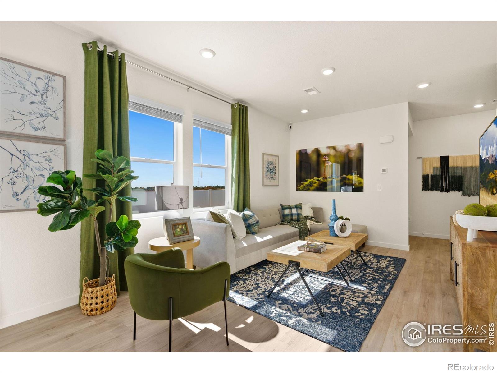 MLS Image #3 for 3925  kobuk street,evans, Colorado