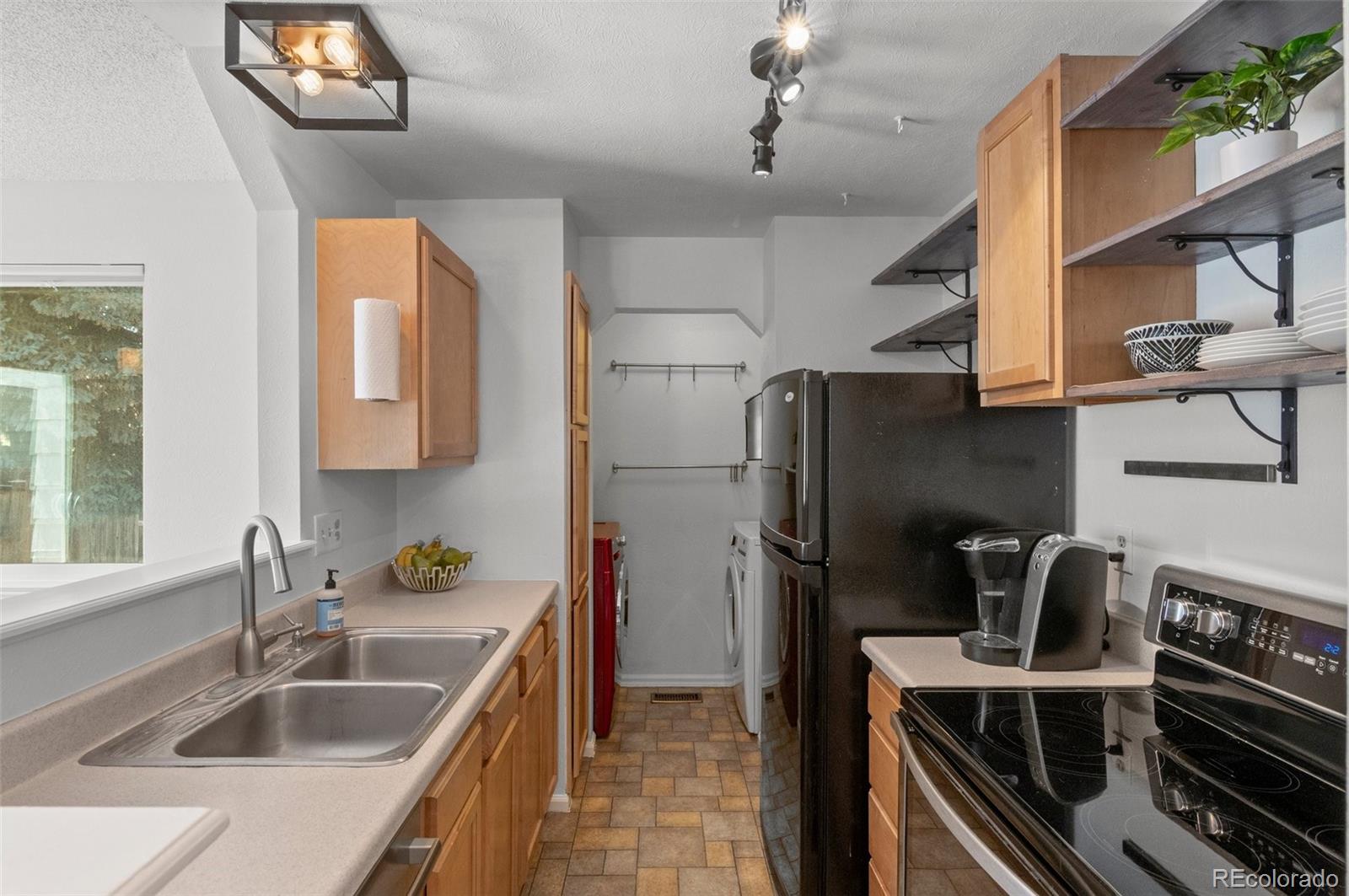 MLS Image #10 for 7633  gray way,arvada, Colorado