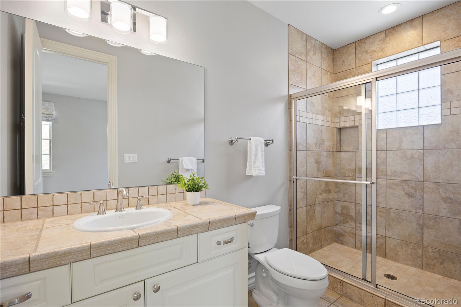 MLS Image #31 for 2500 s monroe street,denver, Colorado