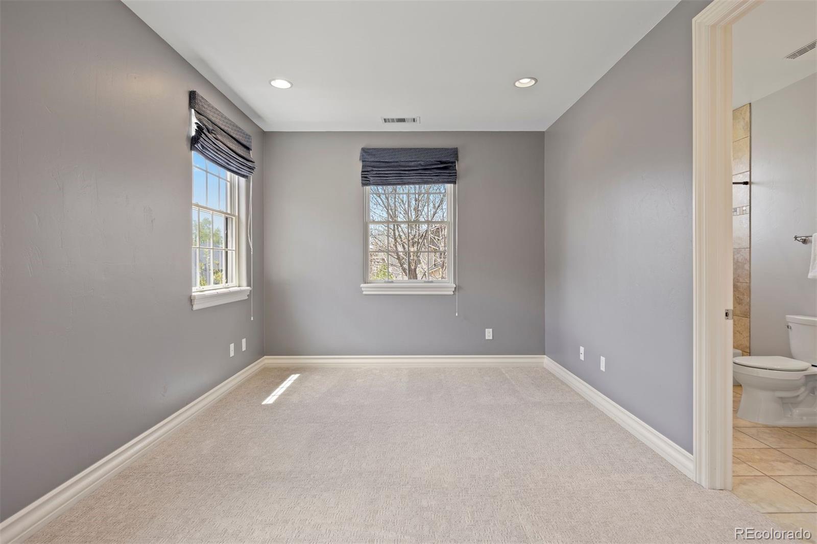MLS Image #33 for 2500 s monroe street,denver, Colorado