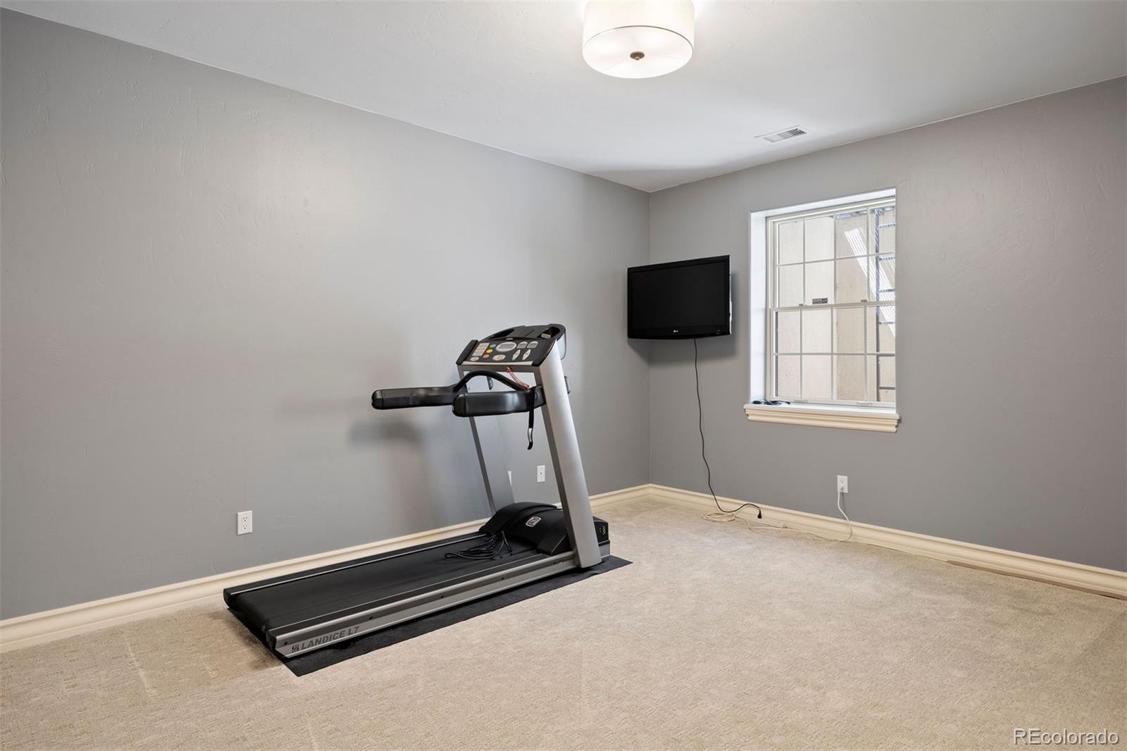MLS Image #38 for 2500 s monroe street,denver, Colorado