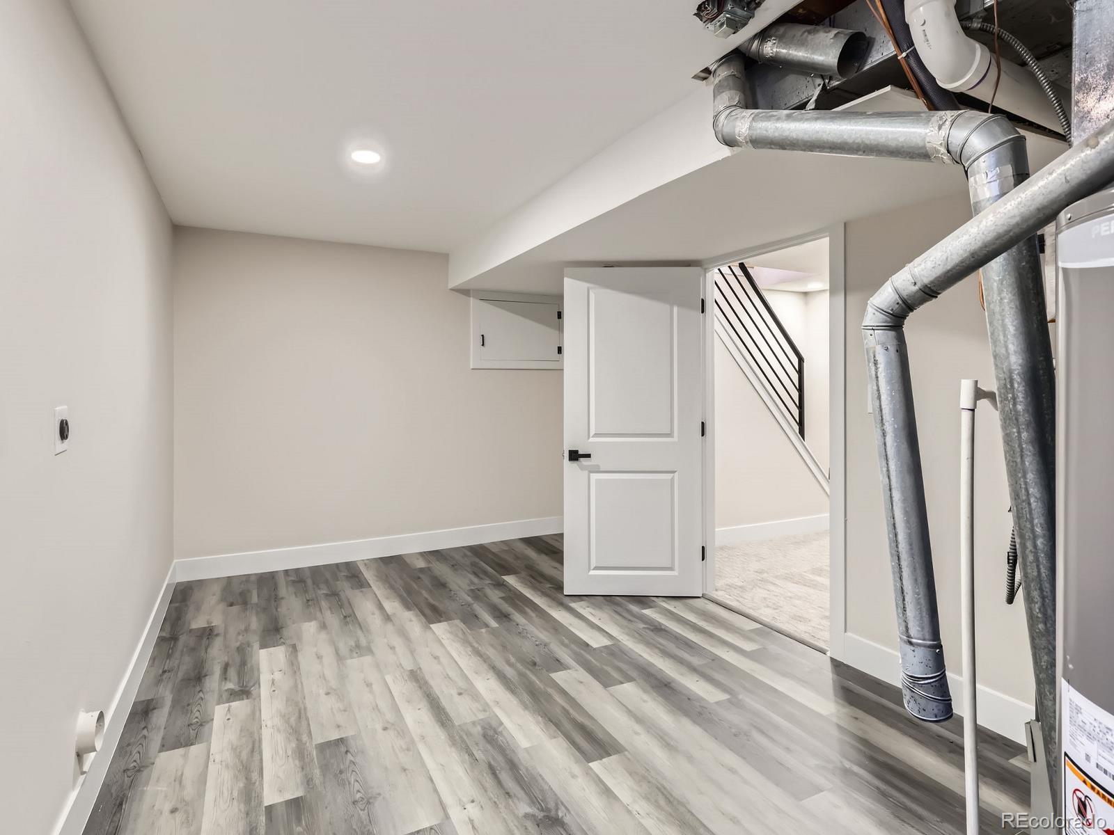 MLS Image #24 for 3082 s florence court,denver, Colorado