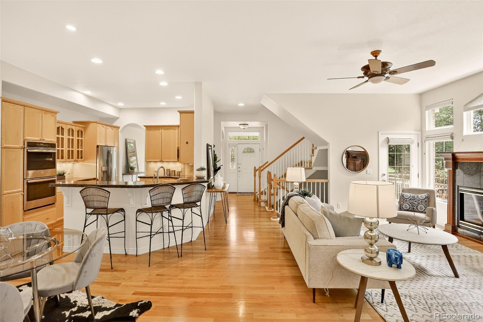 MLS Image #16 for 561  roslyn street,denver, Colorado