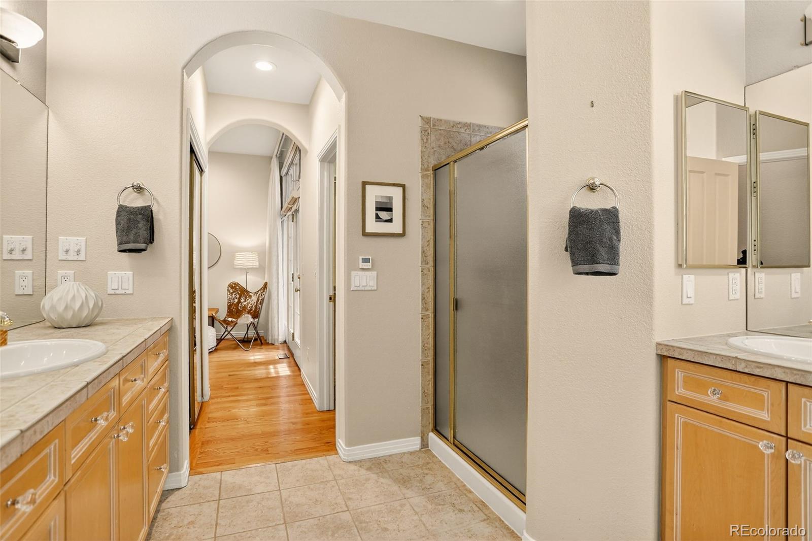 MLS Image #25 for 561  roslyn street,denver, Colorado