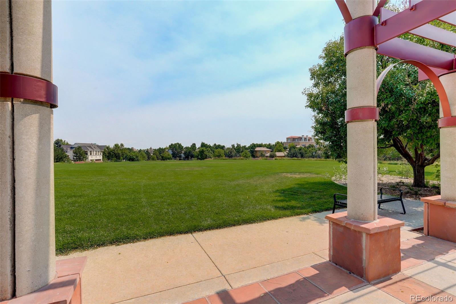 MLS Image #3 for 561  roslyn street,denver, Colorado