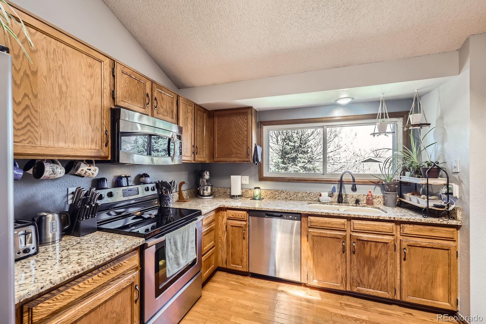 MLS Image #8 for 3680 s gibralter circle,aurora, Colorado