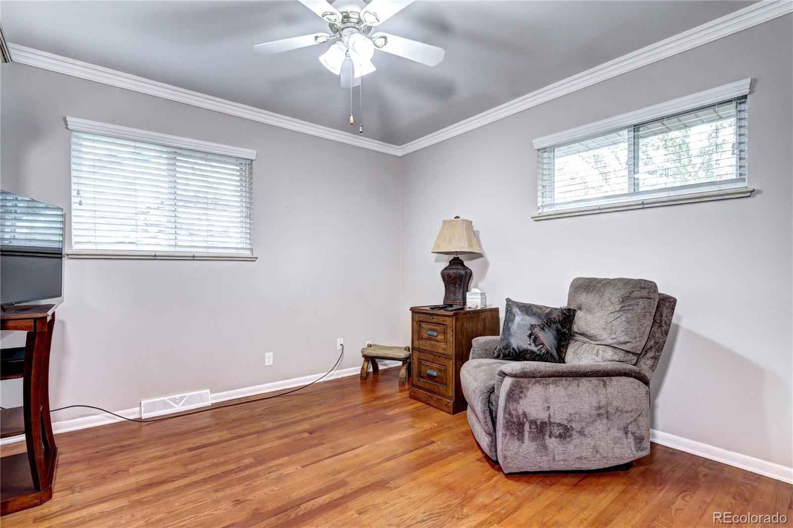 MLS Image #16 for 6365 s valleyview street,littleton, Colorado