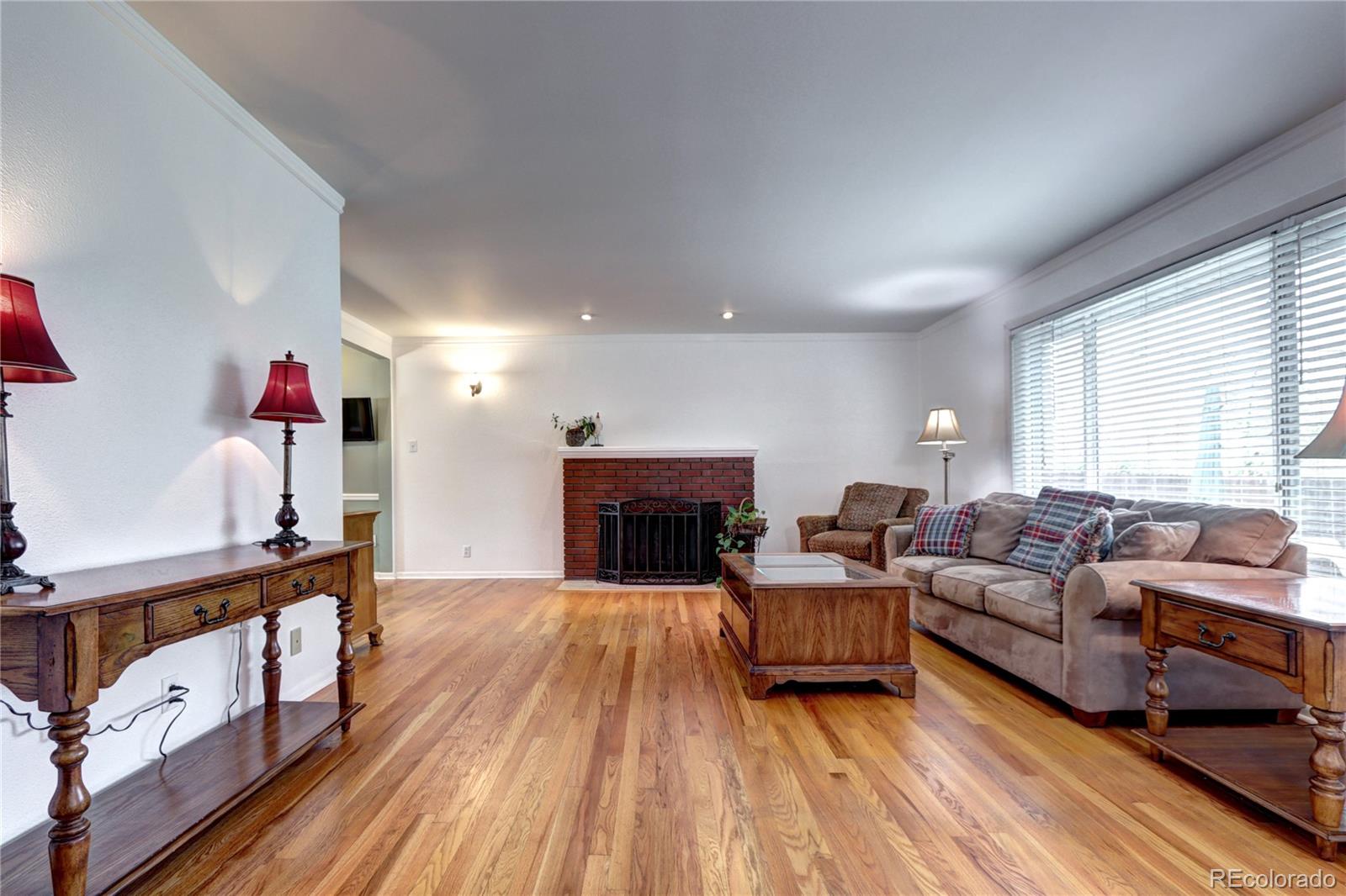 MLS Image #3 for 6365 s valleyview street,littleton, Colorado