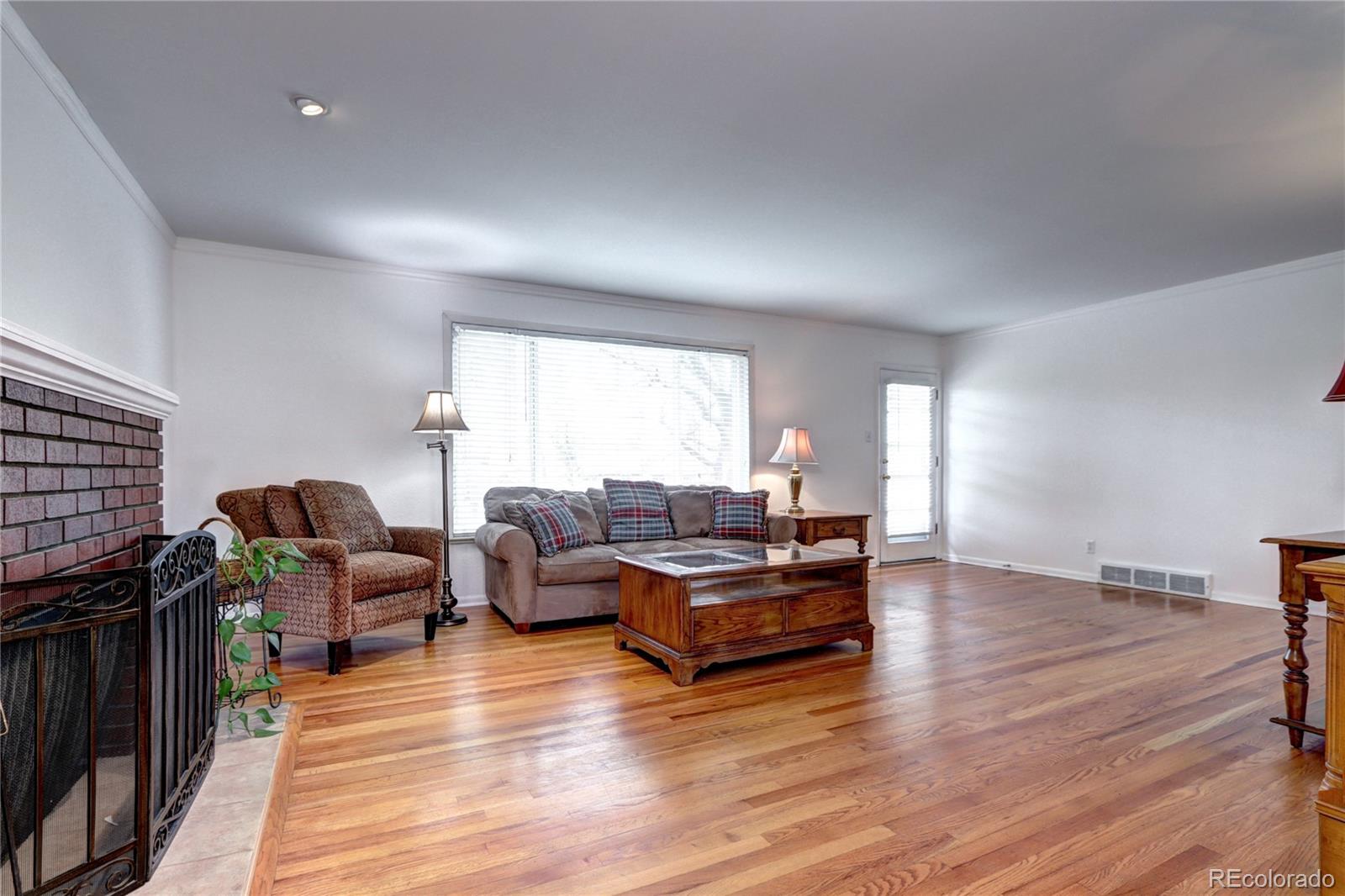 MLS Image #4 for 6365 s valleyview street,littleton, Colorado