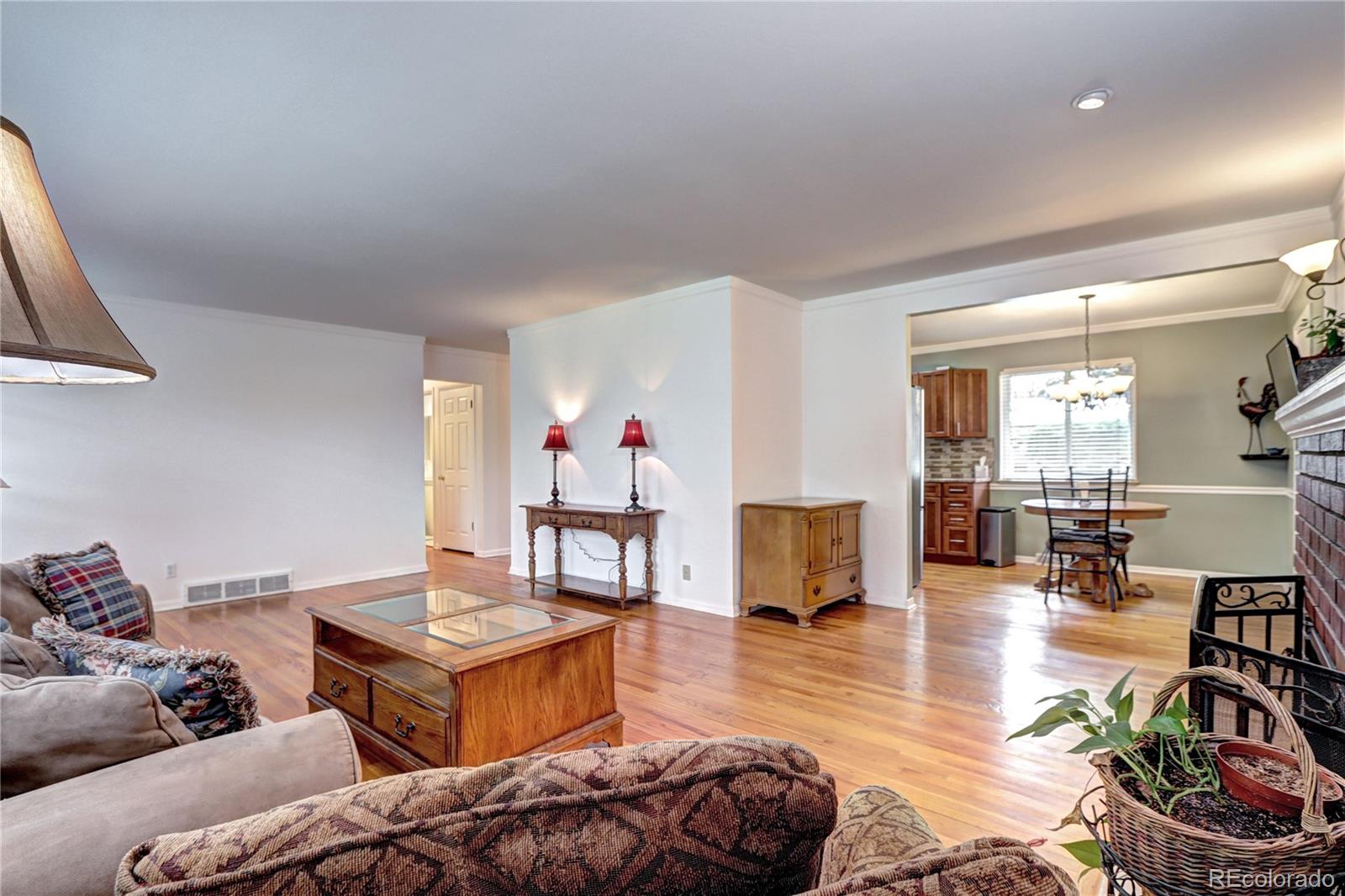 MLS Image #5 for 6365 s valleyview street,littleton, Colorado