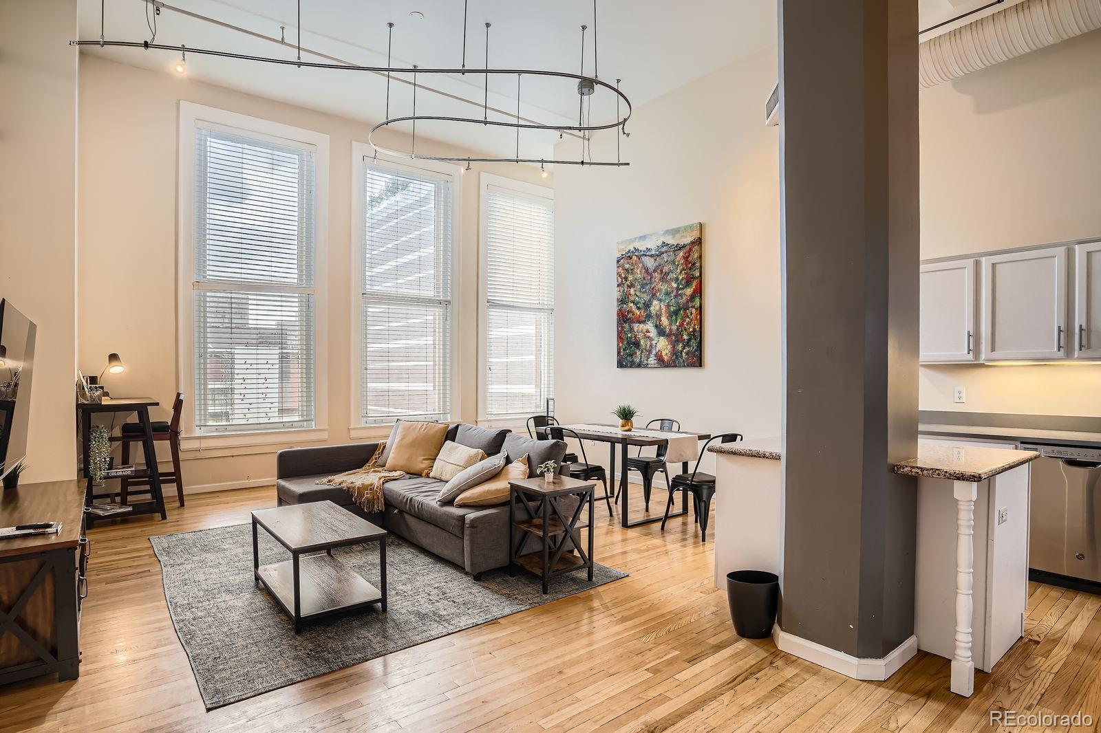 MLS Image #2 for 1555  california street 304,denver, Colorado