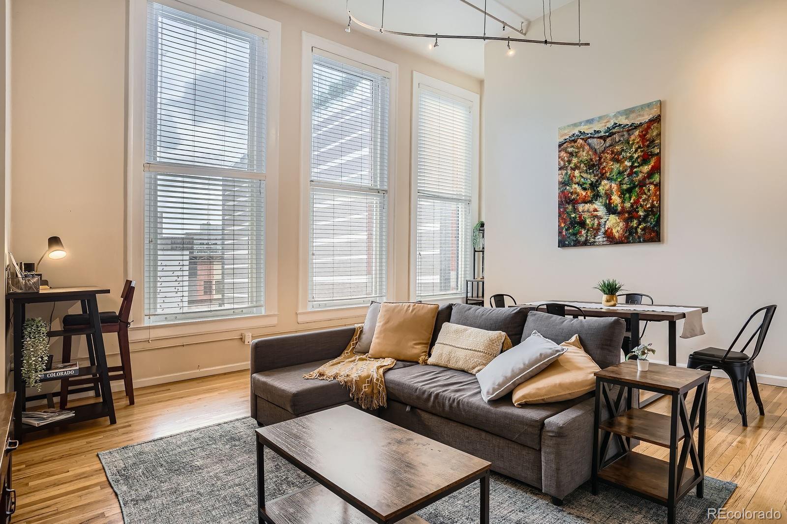 MLS Image #3 for 1555  california street 304,denver, Colorado