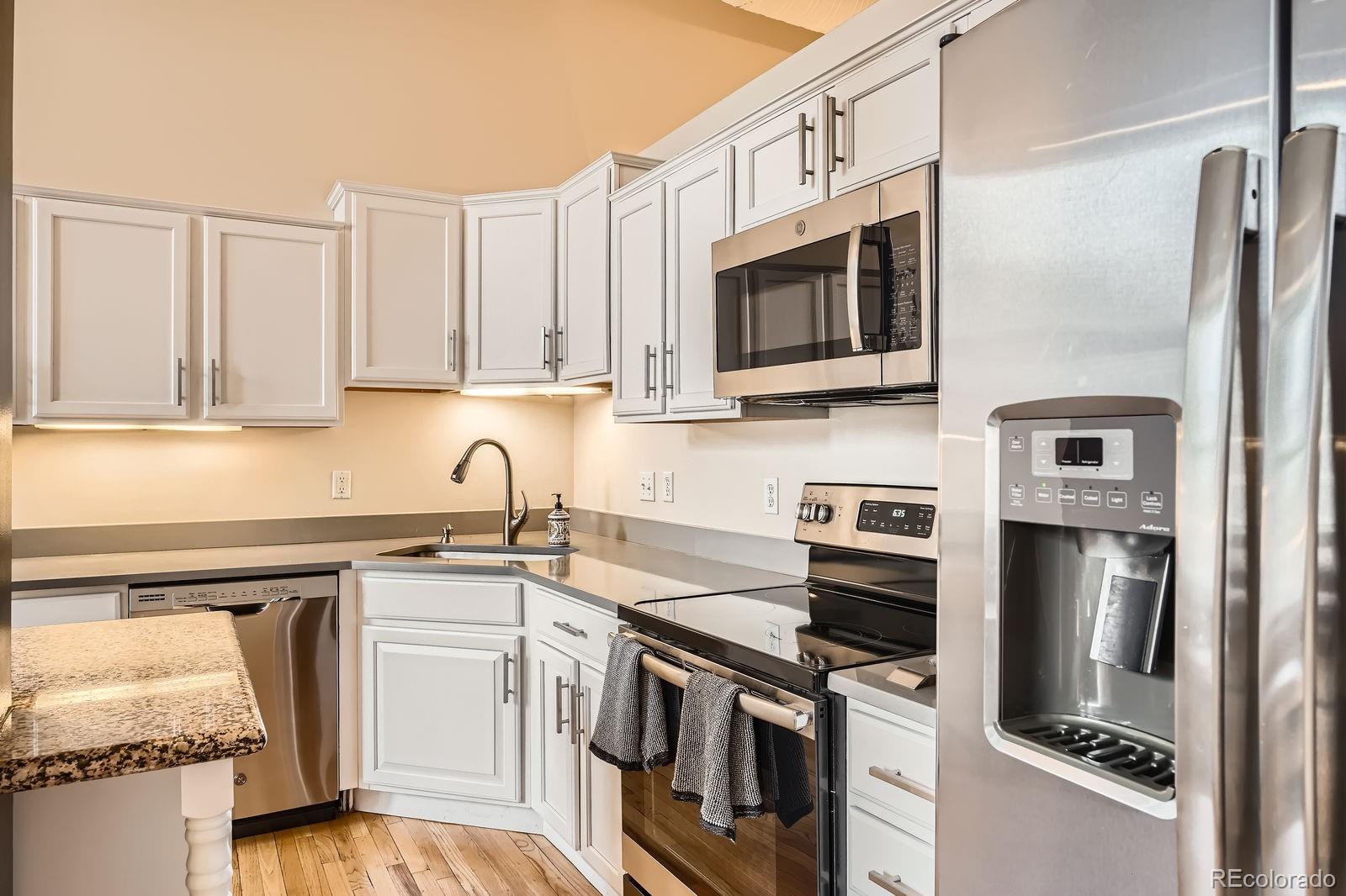 MLS Image #6 for 1555  california street 304,denver, Colorado