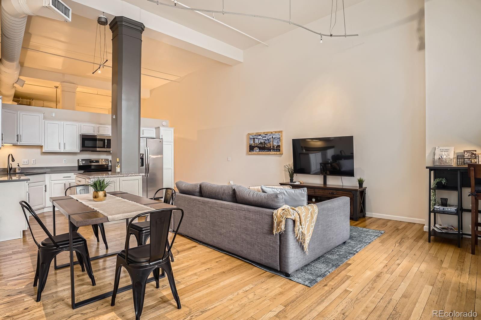 MLS Image #7 for 1555  california street 304,denver, Colorado