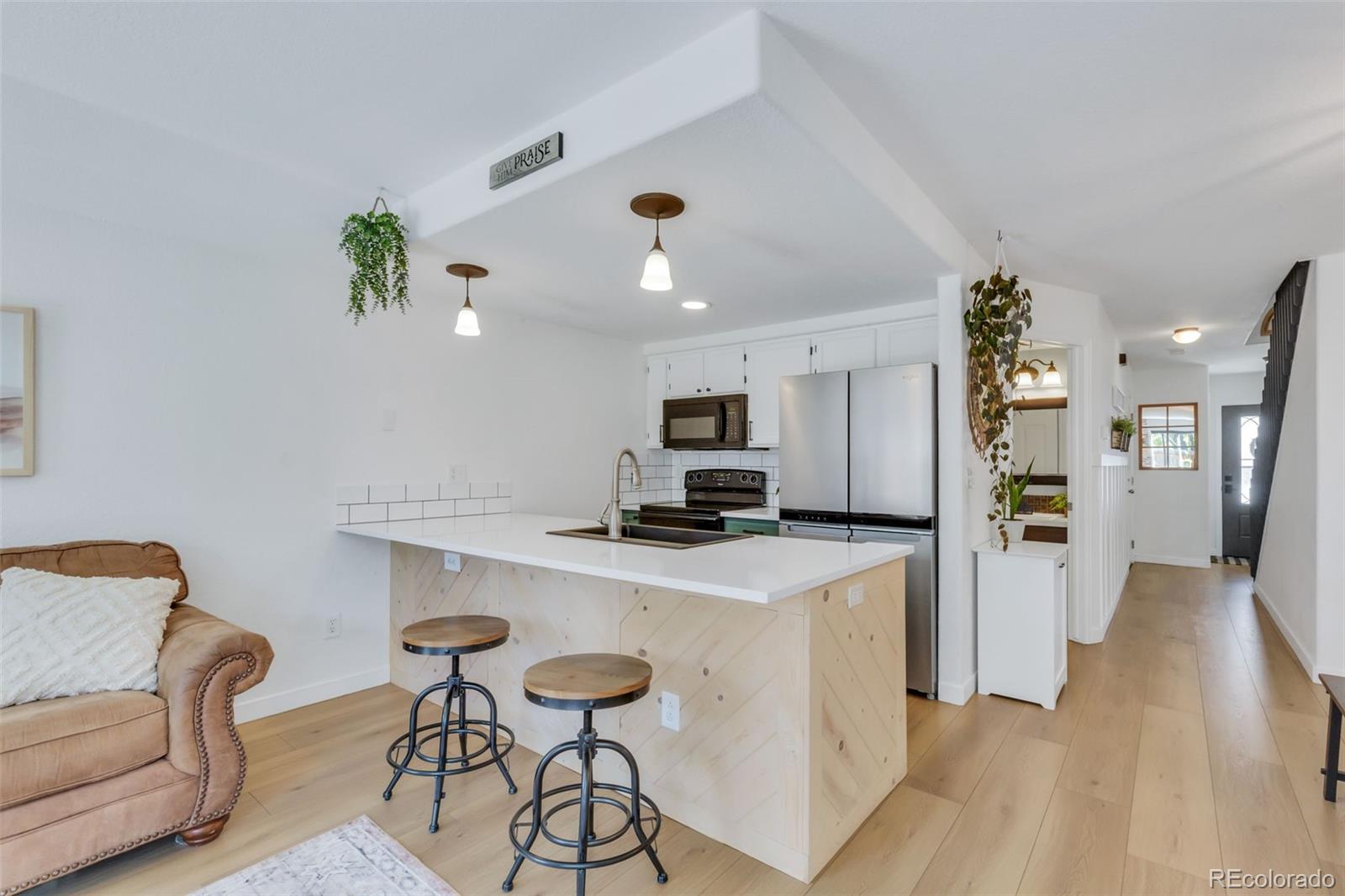 MLS Image #6 for 816  gabriel court,dacono, Colorado