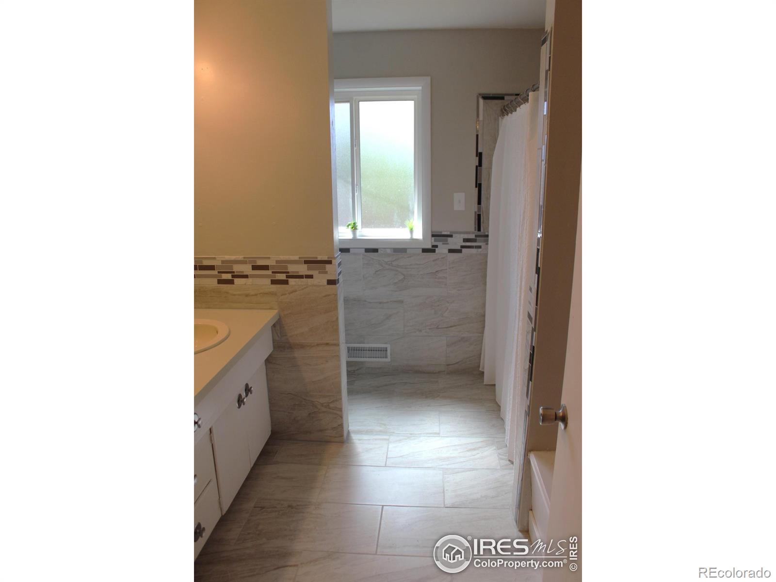 MLS Image #18 for 817  warner street,fort morgan, Colorado