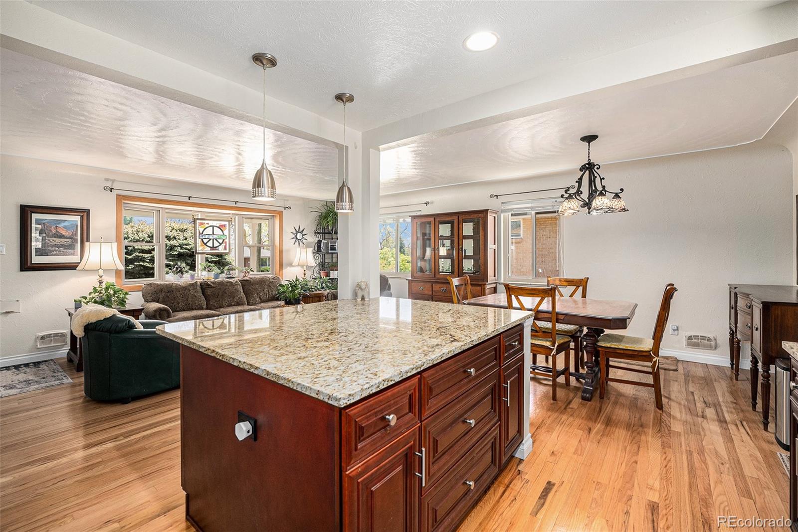 MLS Image #9 for 6305  yukon street,arvada, Colorado