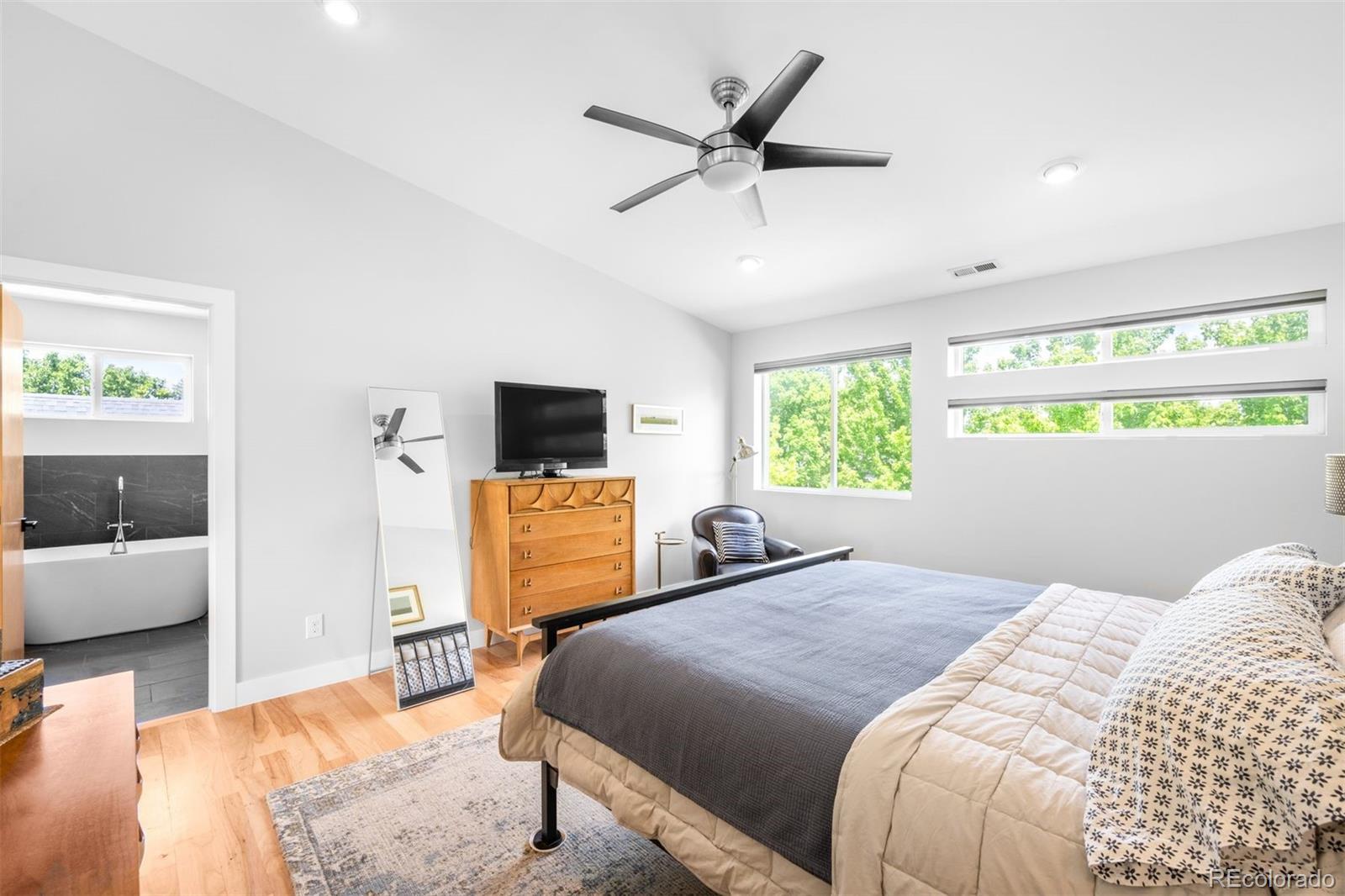 MLS Image #23 for 2669 n cherry street,denver, Colorado