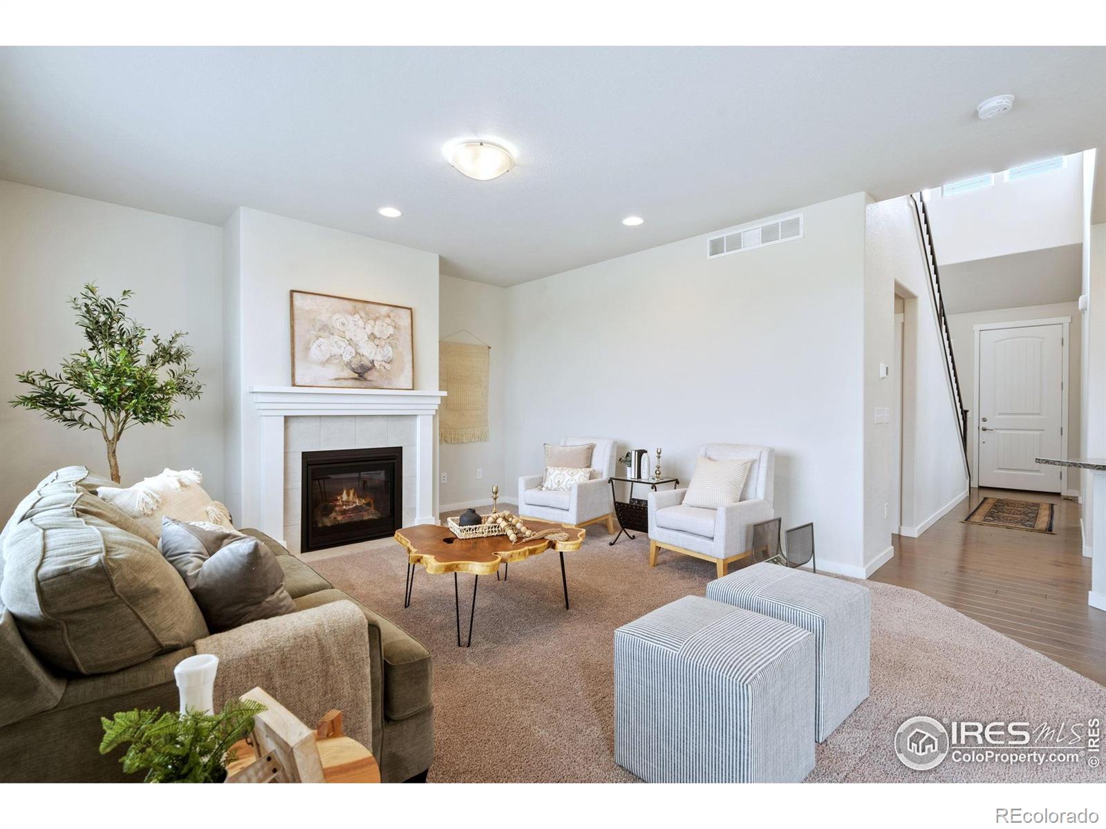 MLS Image #4 for 5086  thunderhead drive,timnath, Colorado