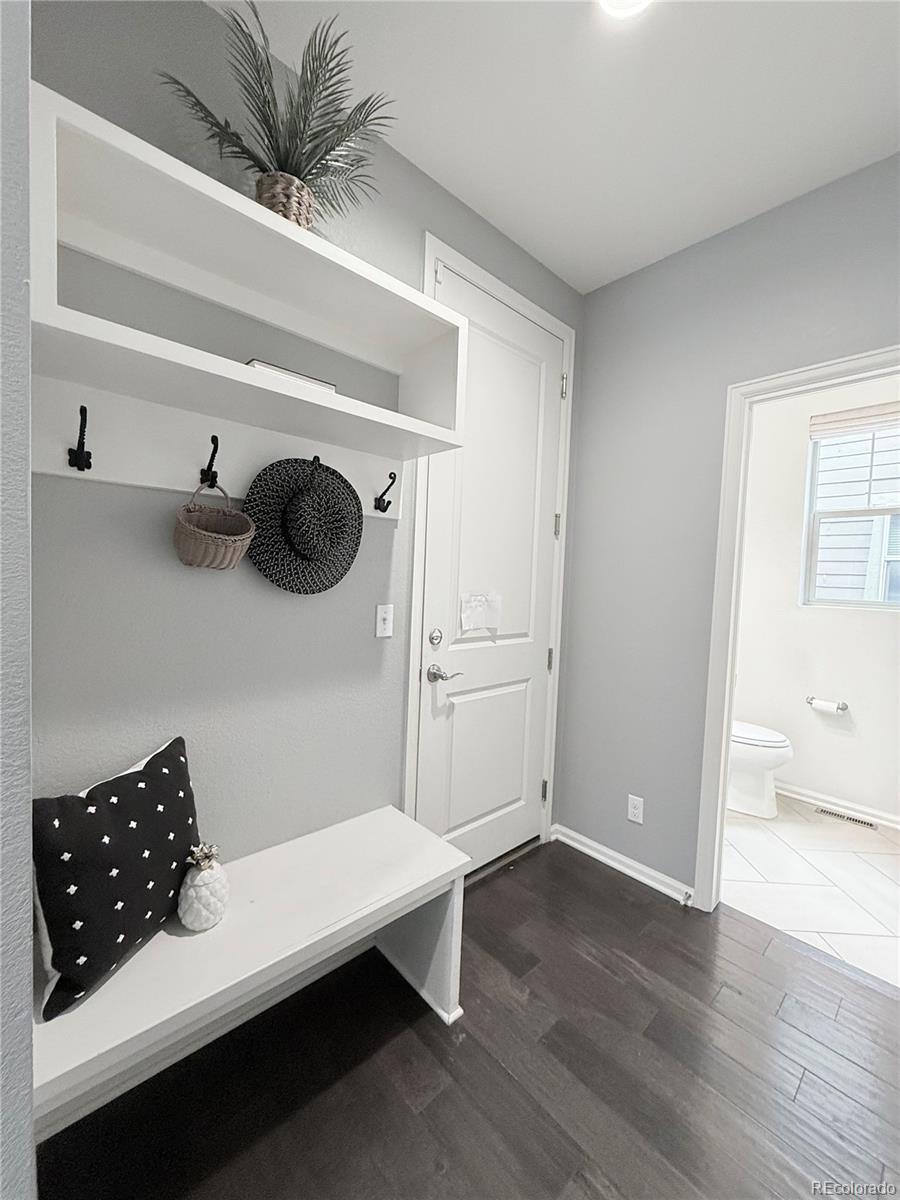 MLS Image #10 for 7932 e 49th place,denver, Colorado