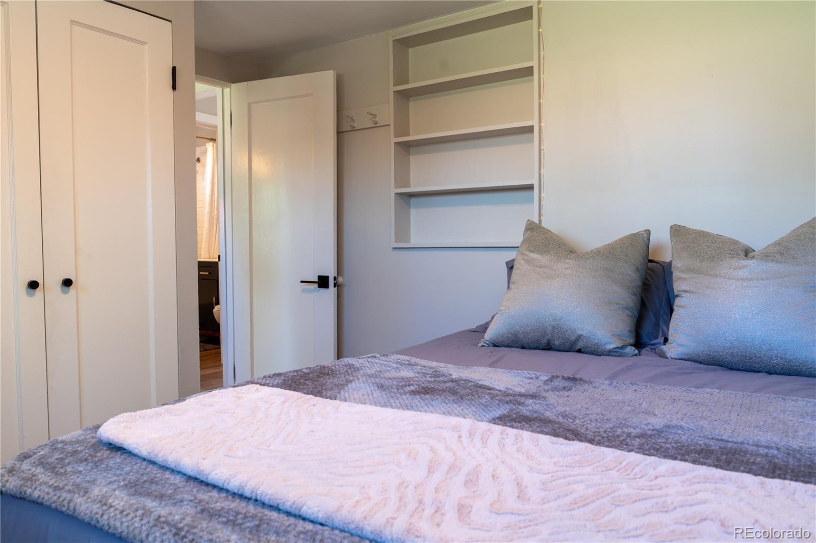 MLS Image #13 for 134 s quitman street,denver, Colorado