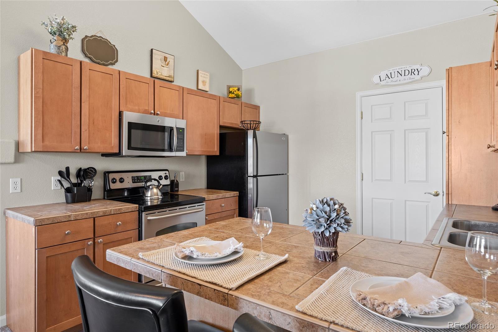 MLS Image #6 for 22610 e ontario drive,aurora, Colorado