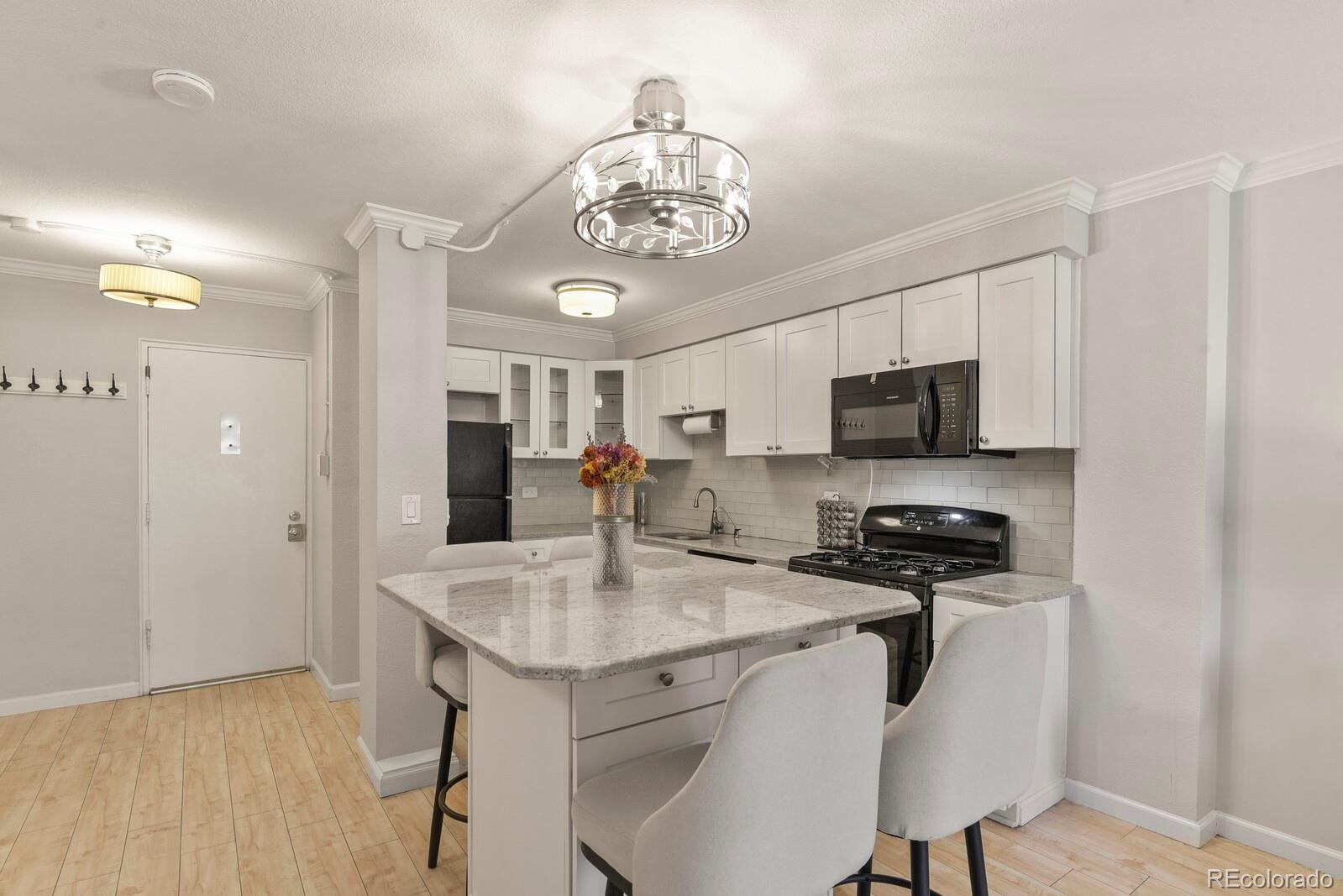 MLS Image #7 for 800 n washington street,denver, Colorado