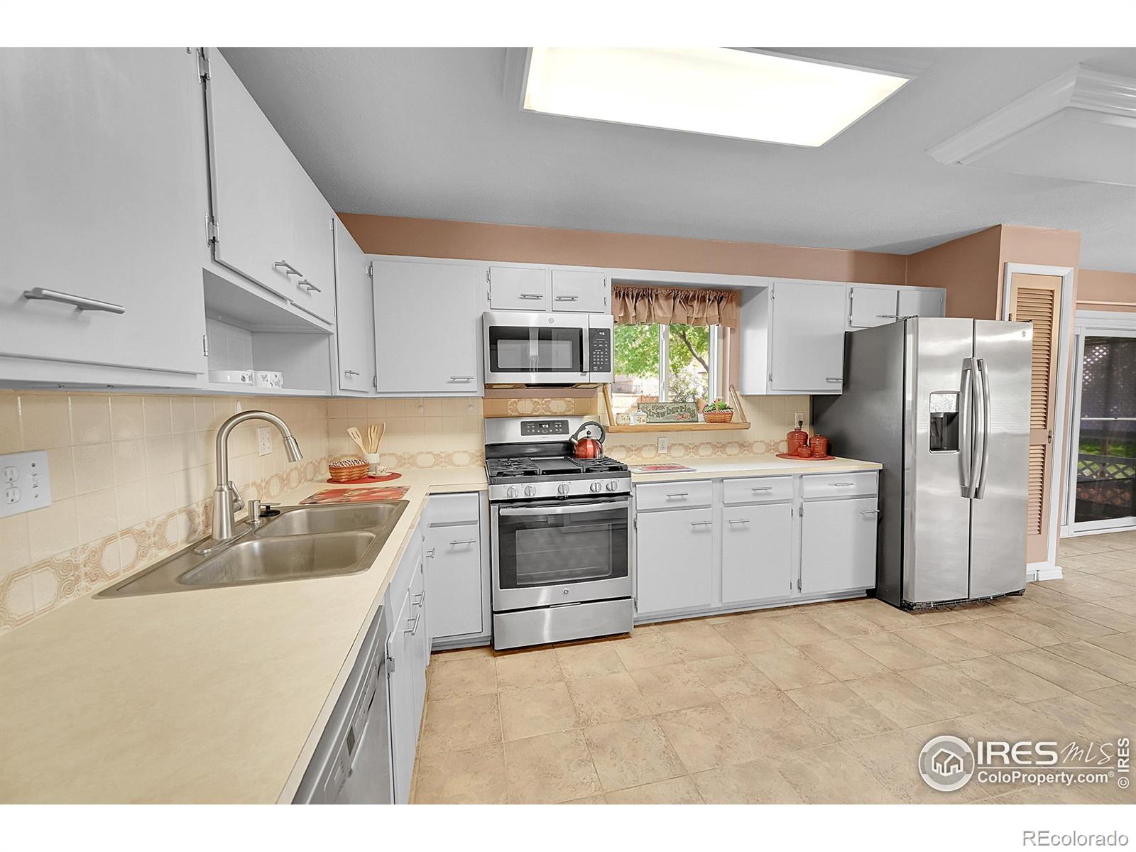 MLS Image #3 for 1820  26th ave pl,greeley, Colorado
