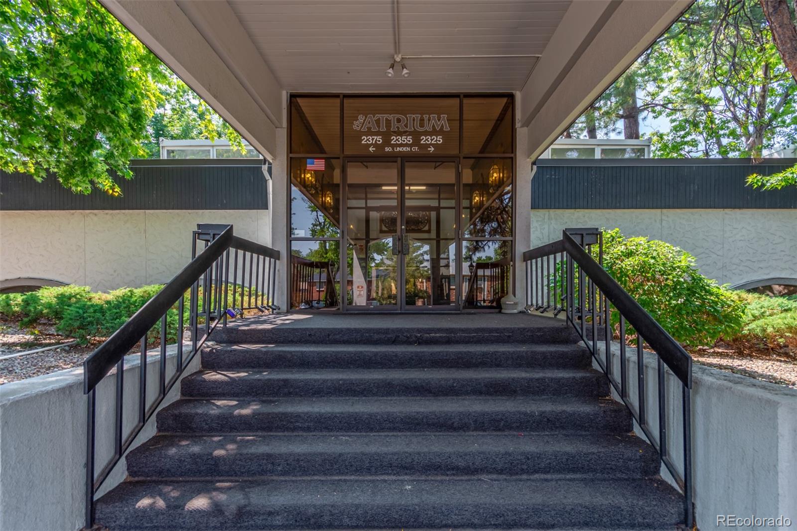MLS Image #15 for 2325 s linden court,denver, Colorado