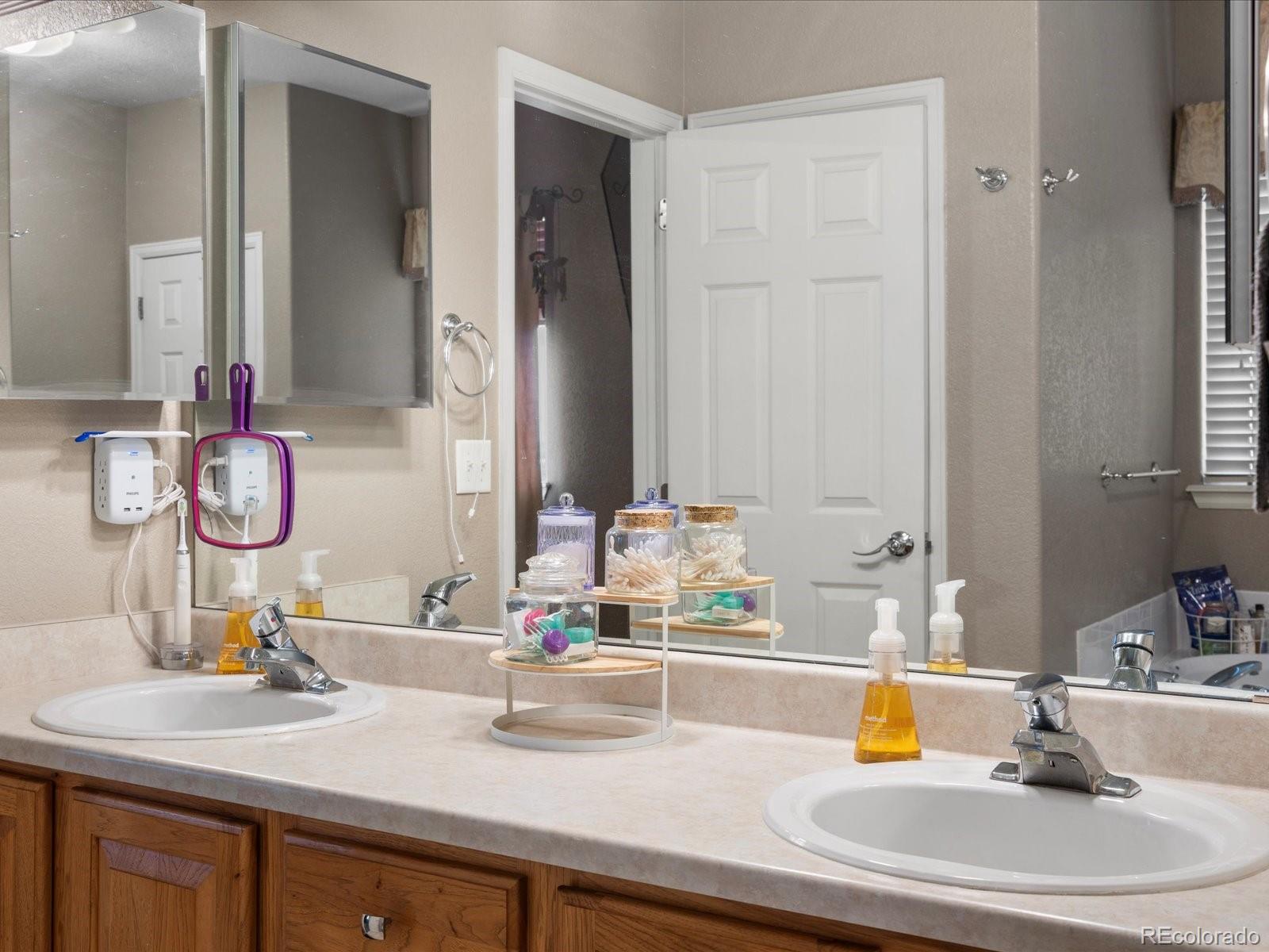 MLS Image #28 for 8240  clayton court,denver, Colorado