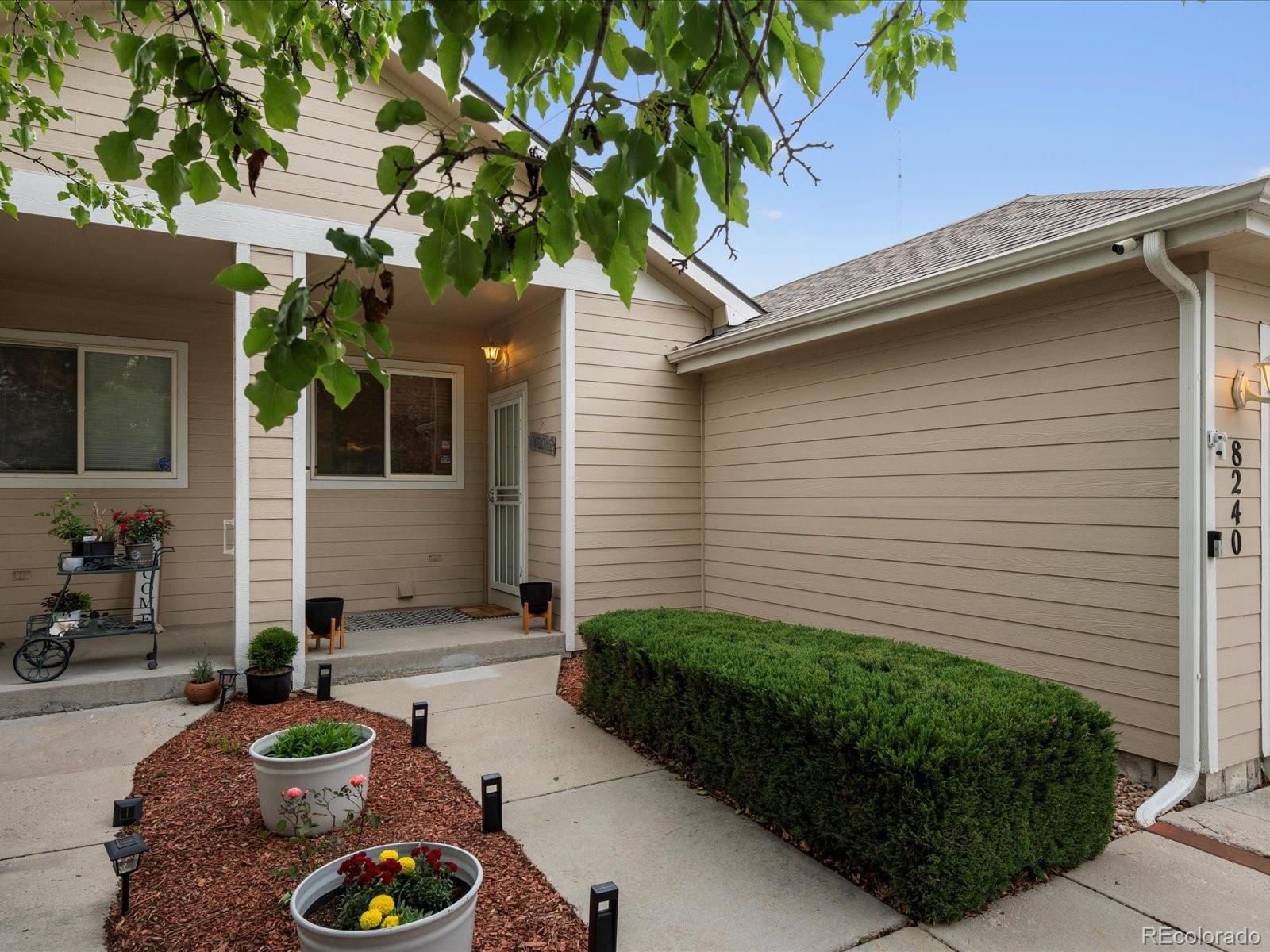 MLS Image #33 for 8240  clayton court,denver, Colorado