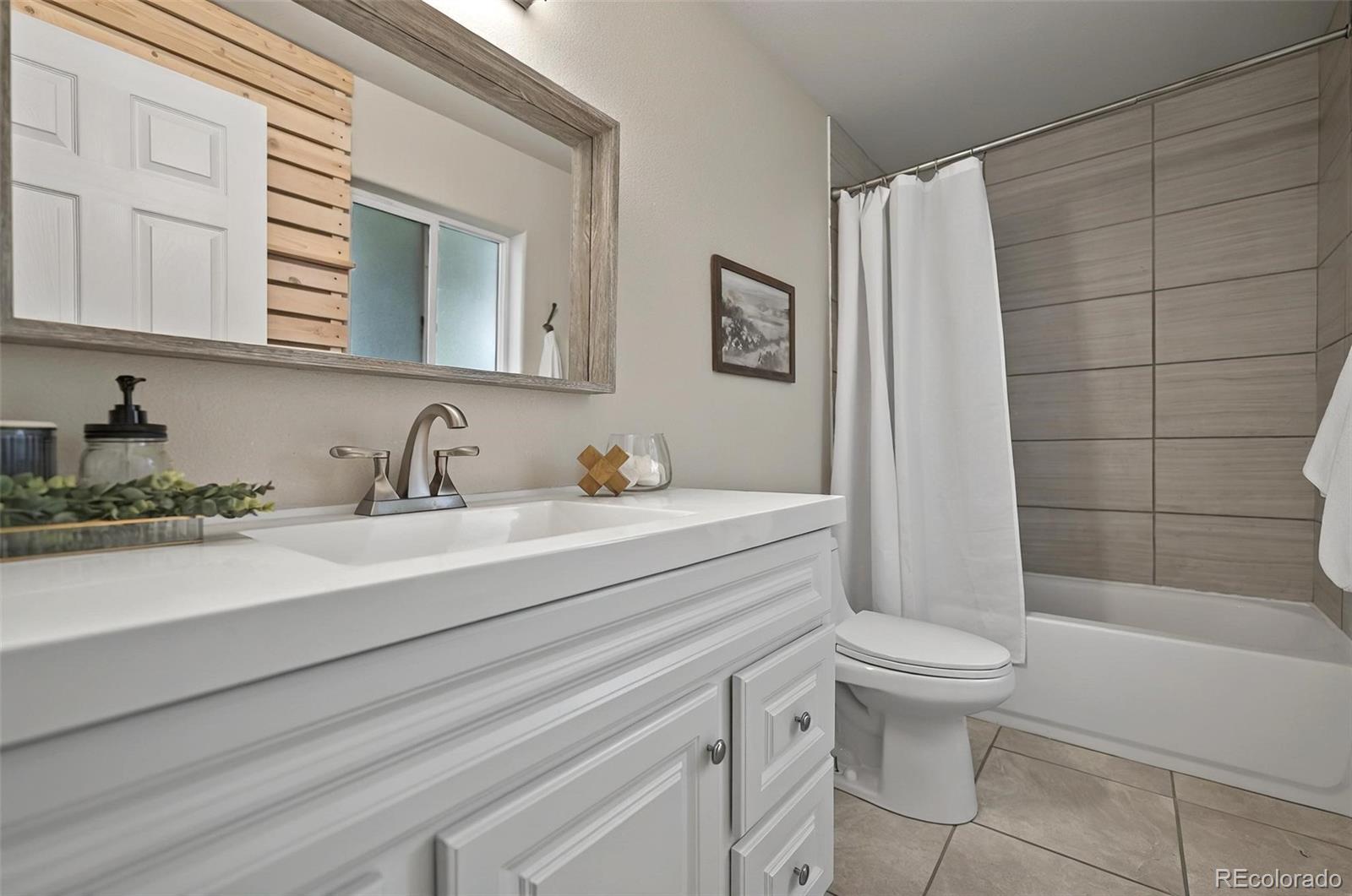 MLS Image #15 for 2822 w cucharras street,colorado springs, Colorado